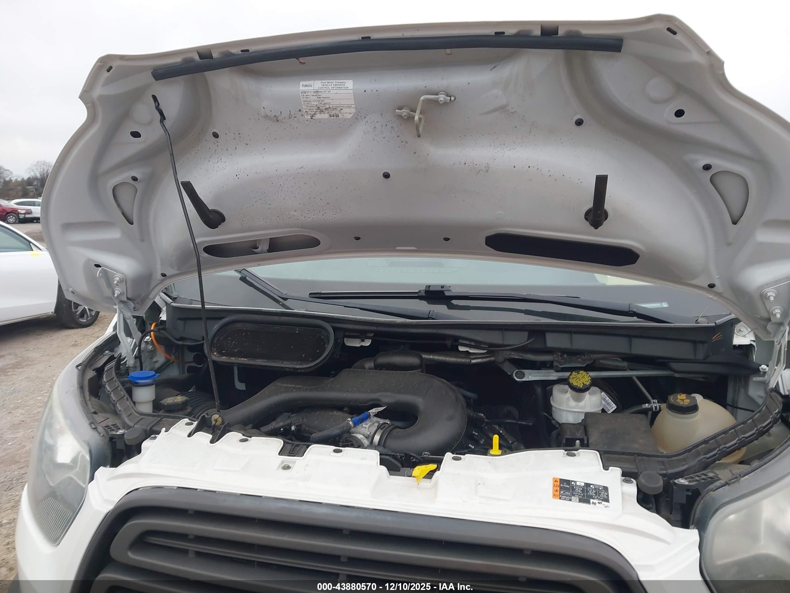 FORD TRANSIT-150 image 10