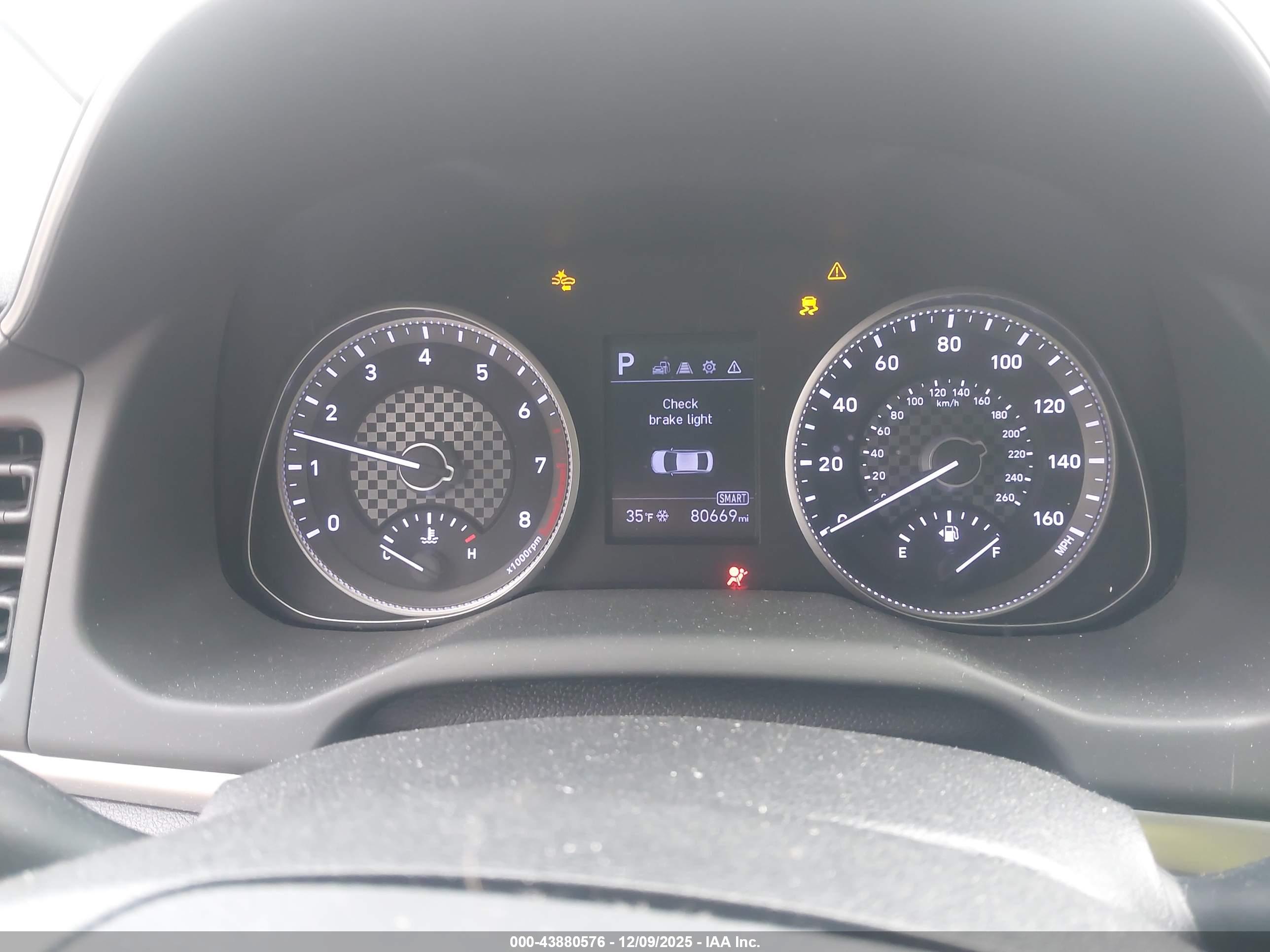 HYUNDAI ELANTRA image 7