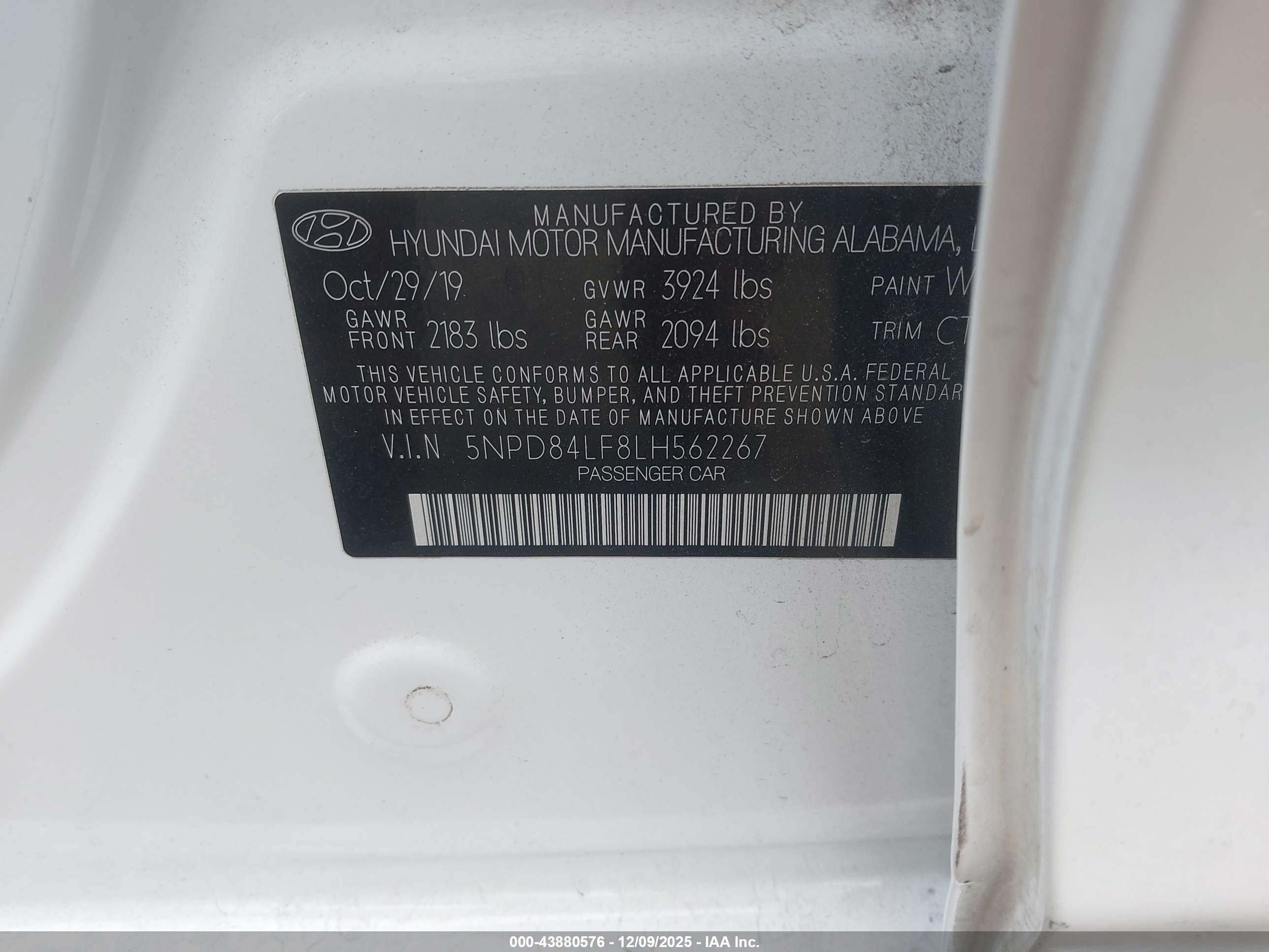 HYUNDAI ELANTRA image 9