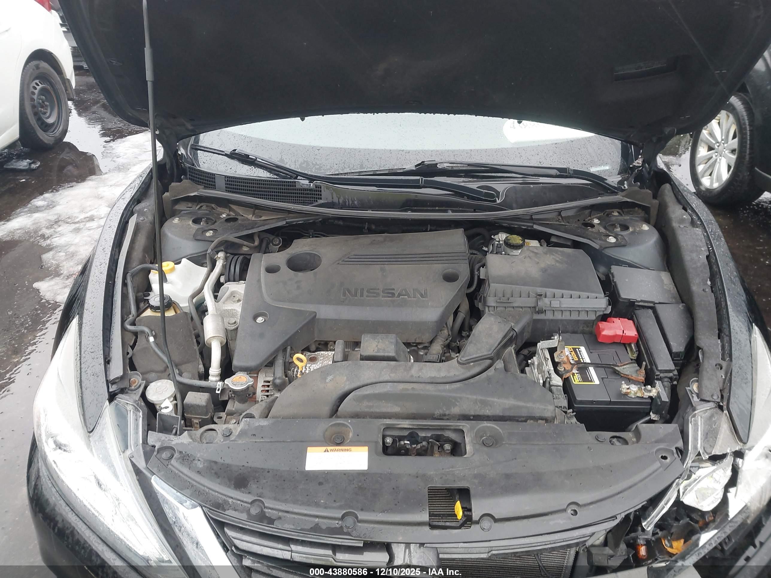 NISSAN ALTIMA image 10