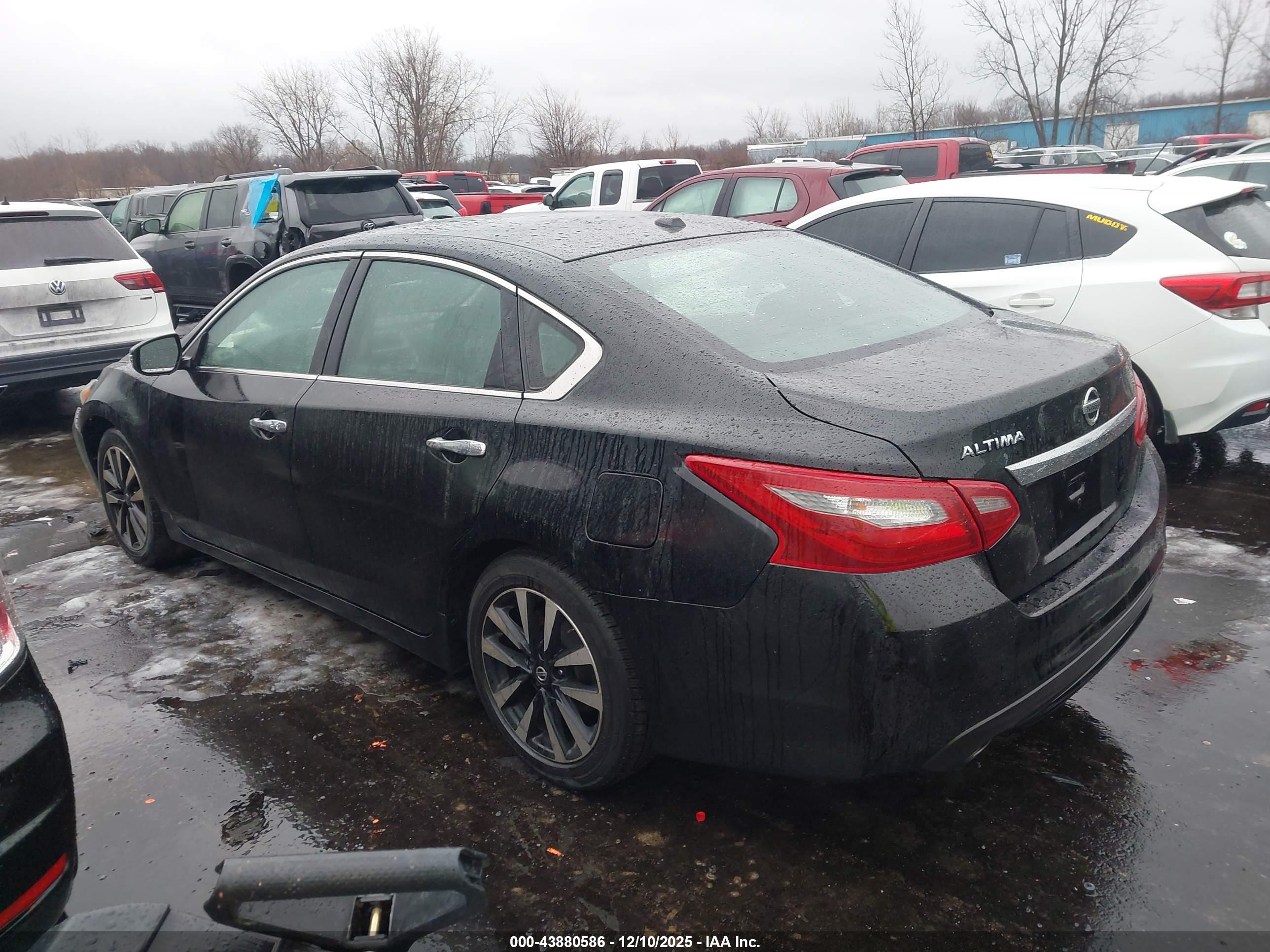 NISSAN ALTIMA image 3