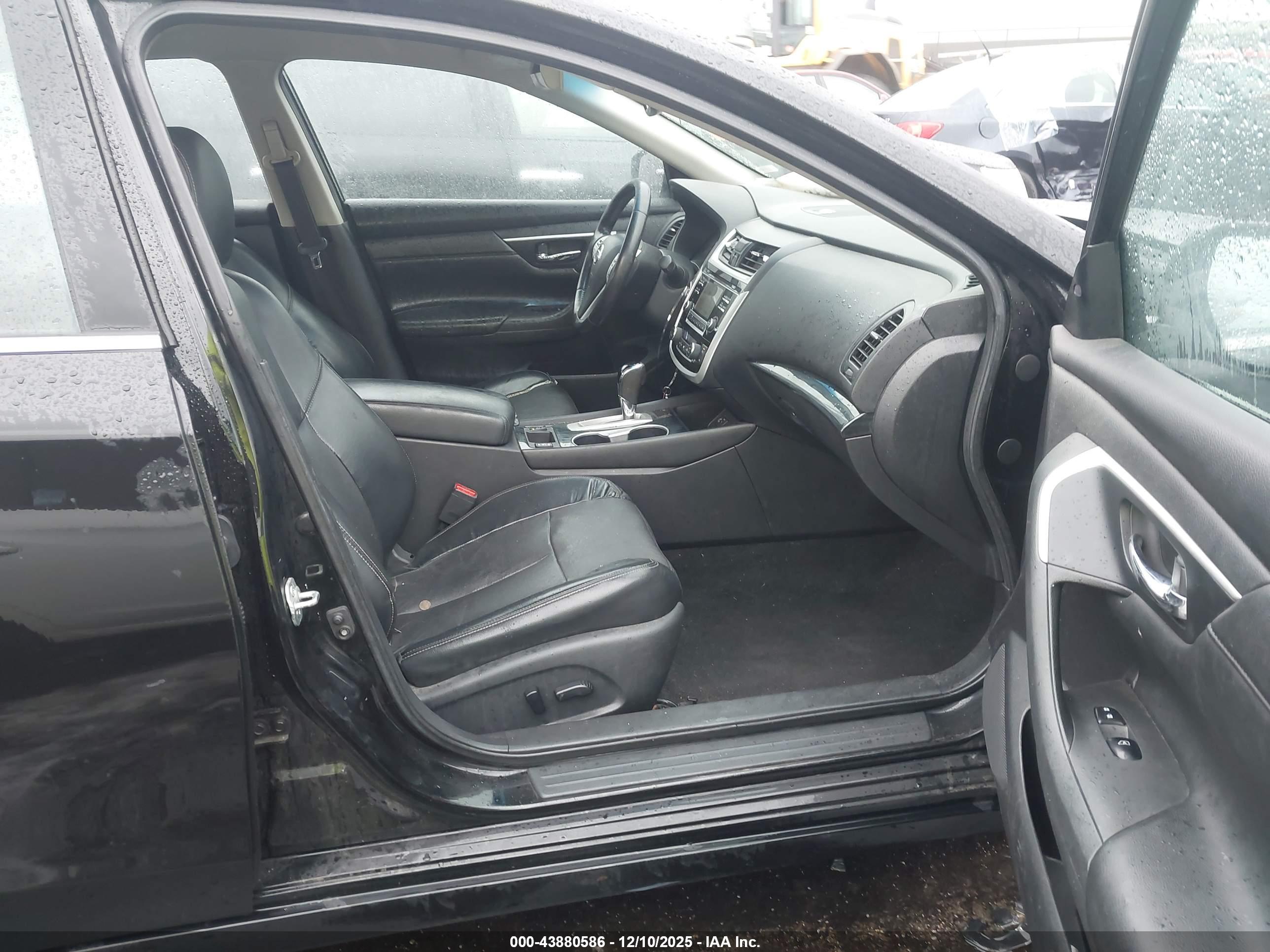 NISSAN ALTIMA image 5