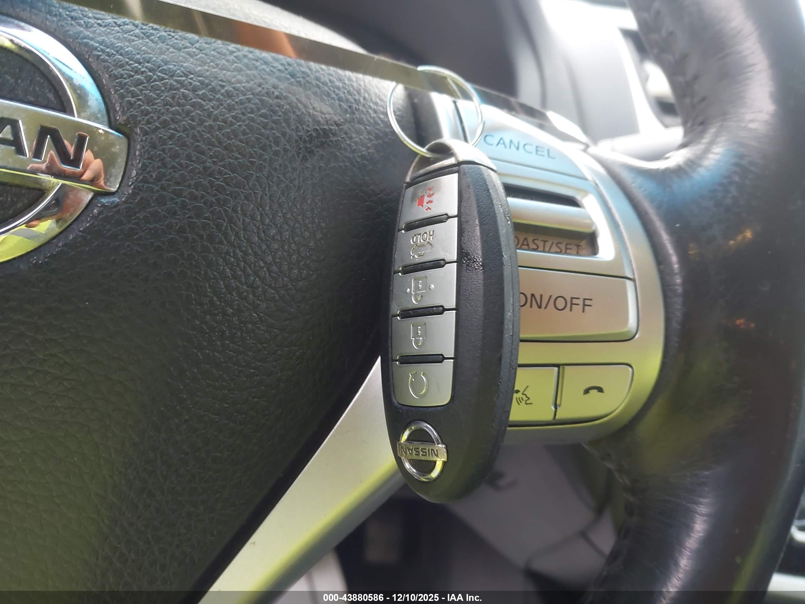 NISSAN ALTIMA image 6