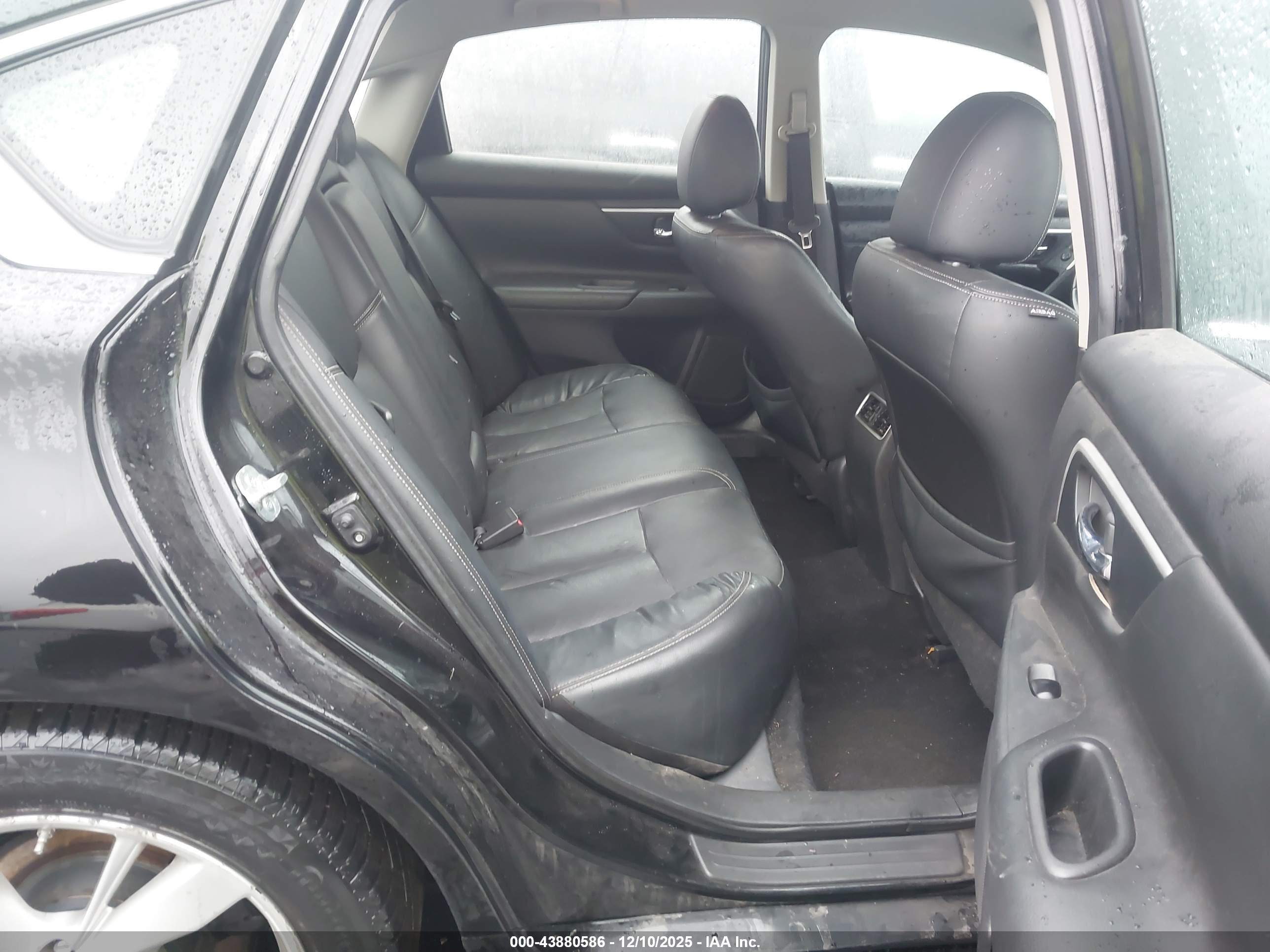 NISSAN ALTIMA image 8