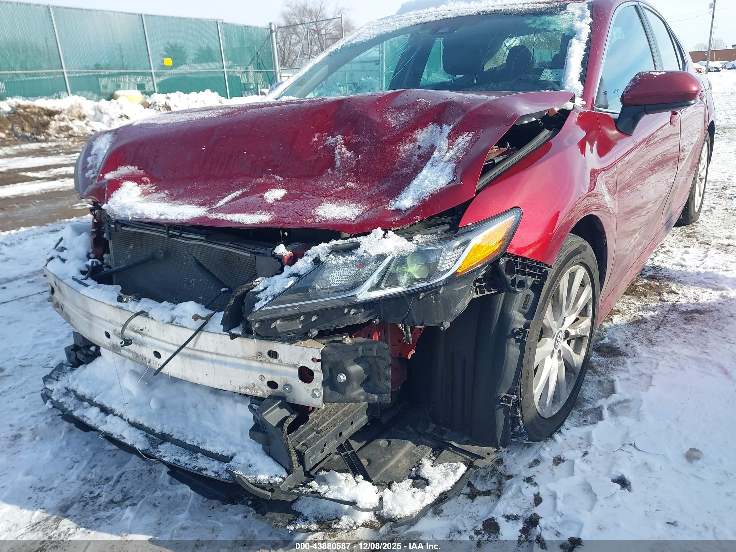 TOYOTA CAMRY image 6