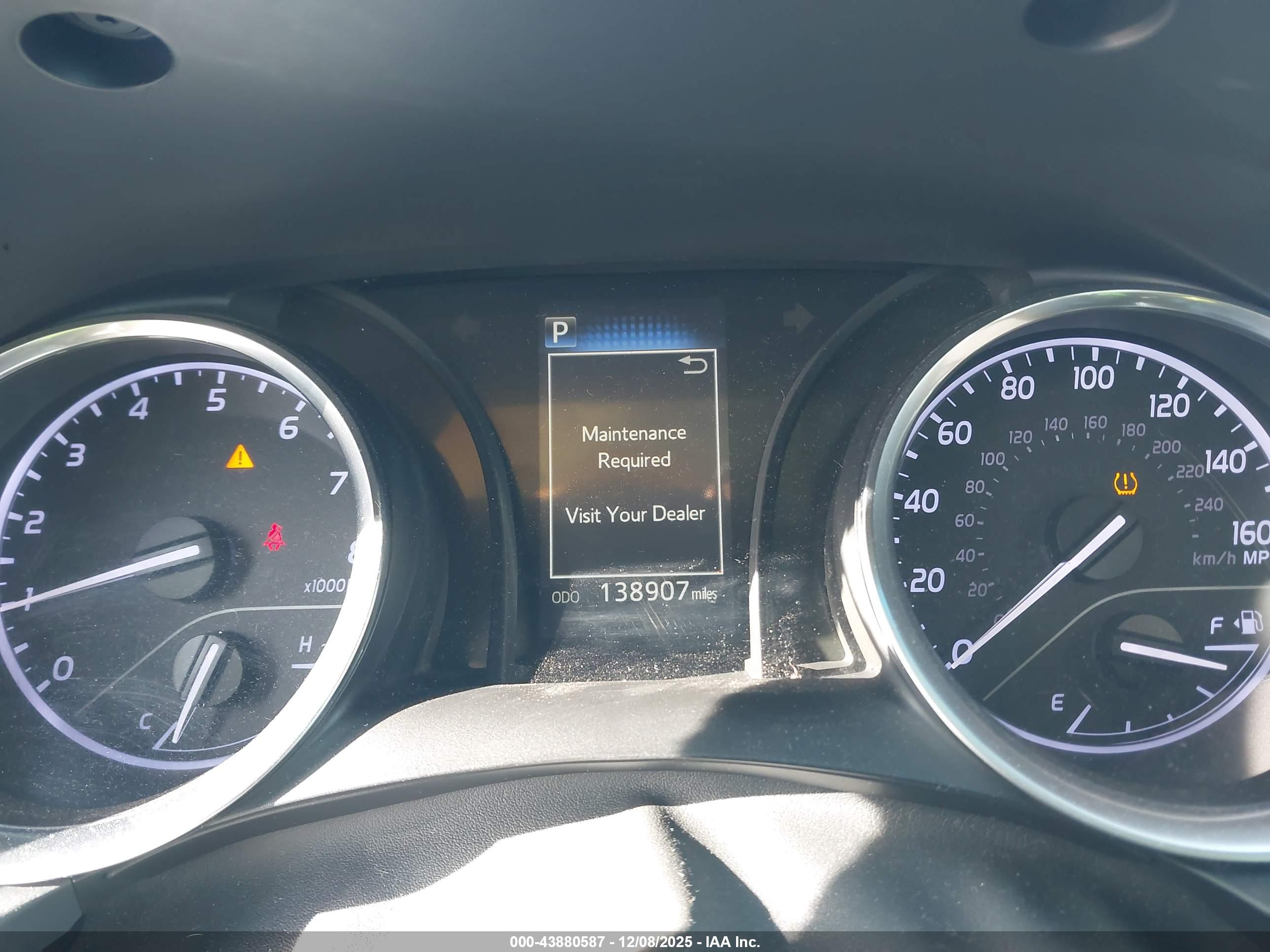 TOYOTA CAMRY image 7