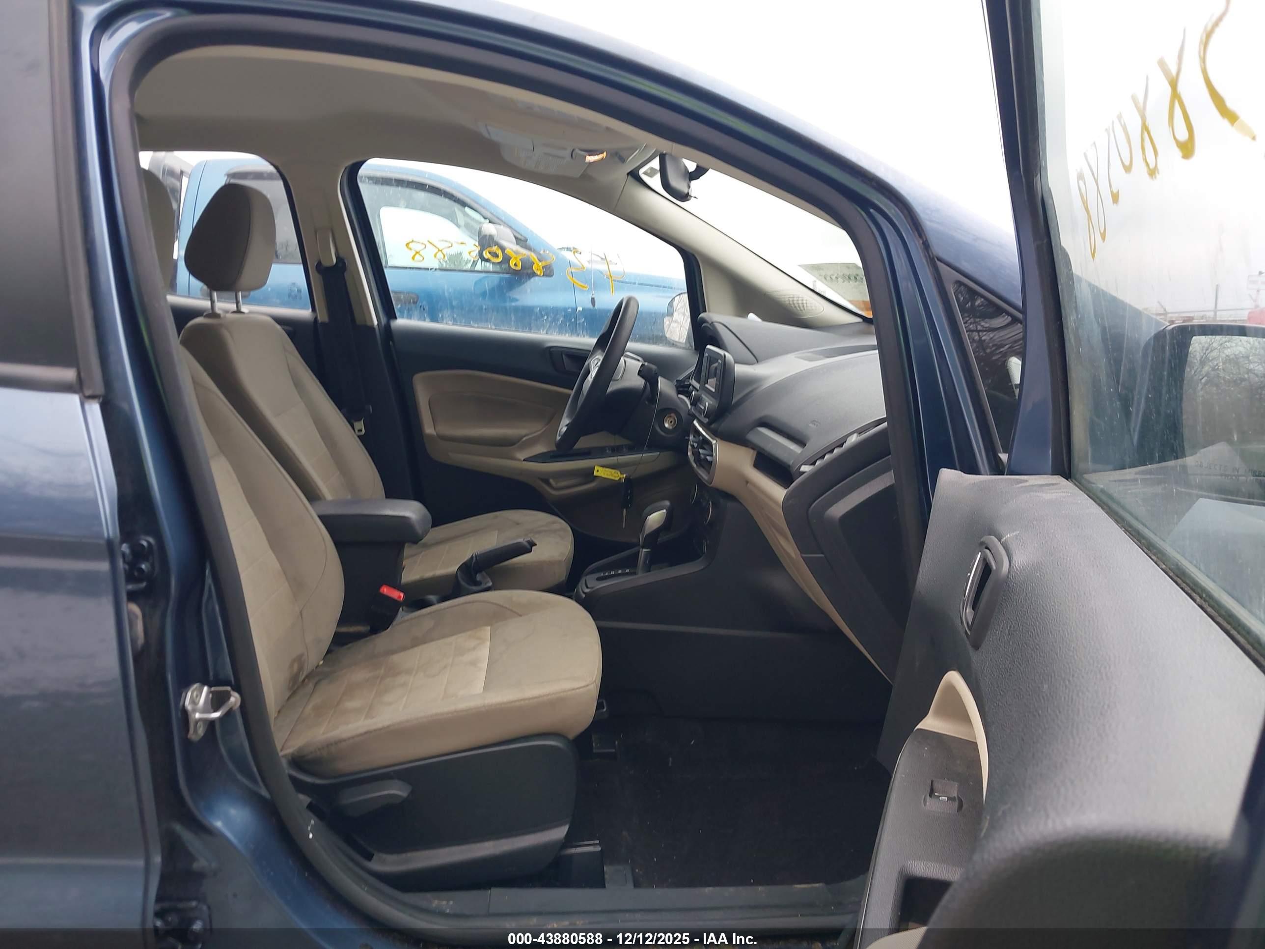 FORD ECOSPORT image 5