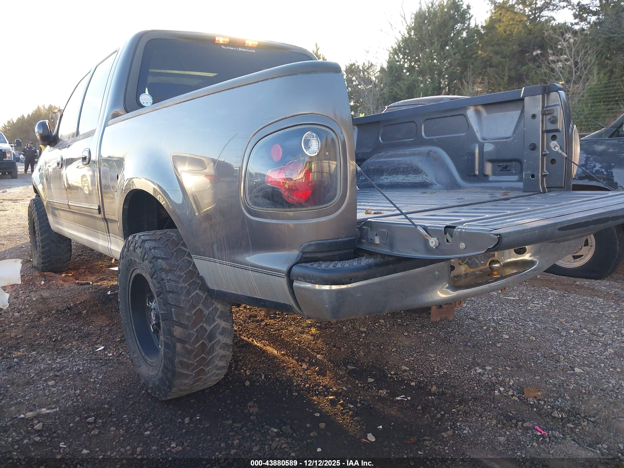 FORD F-150 image 3