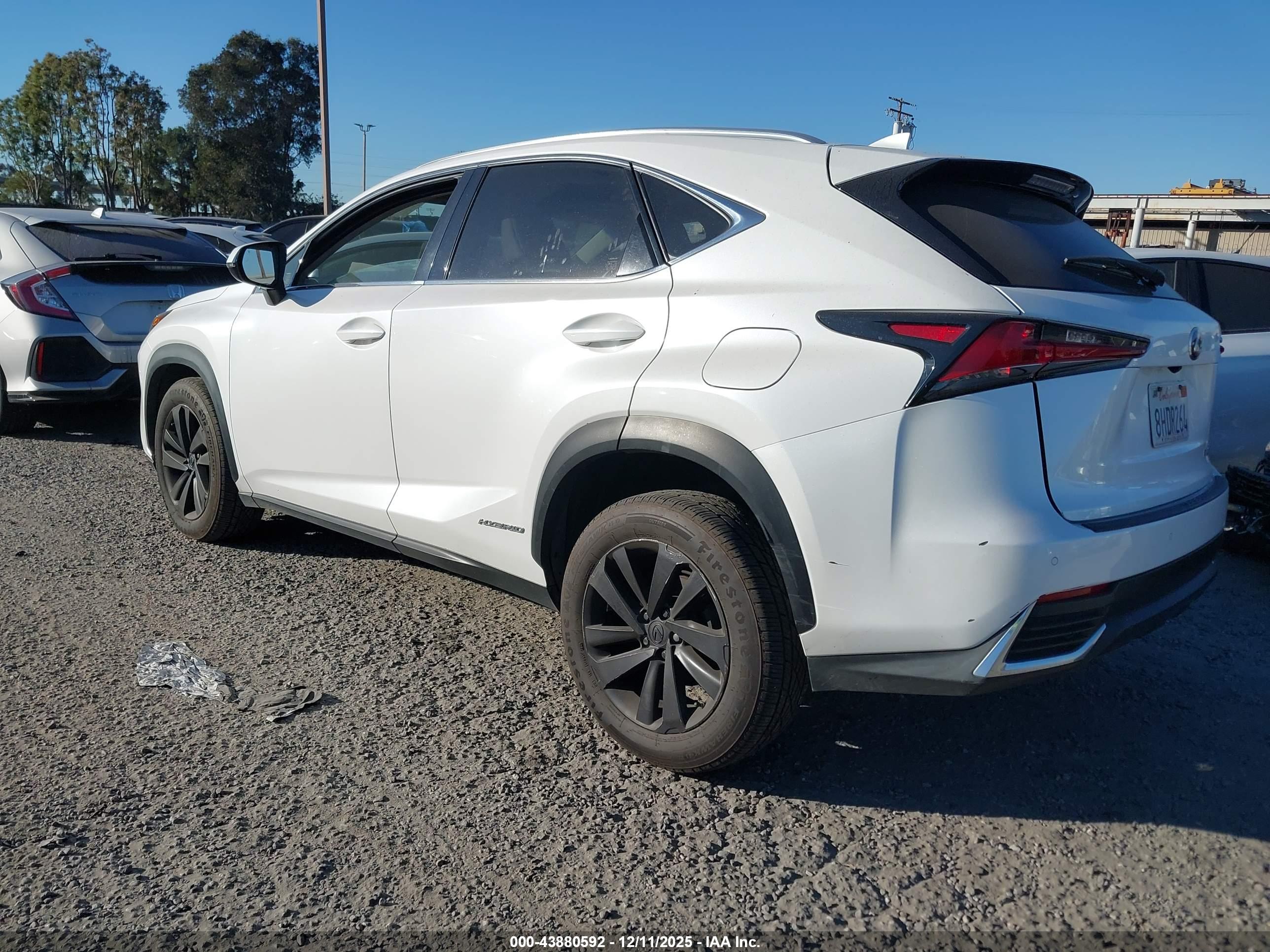 LEXUS NX image 3