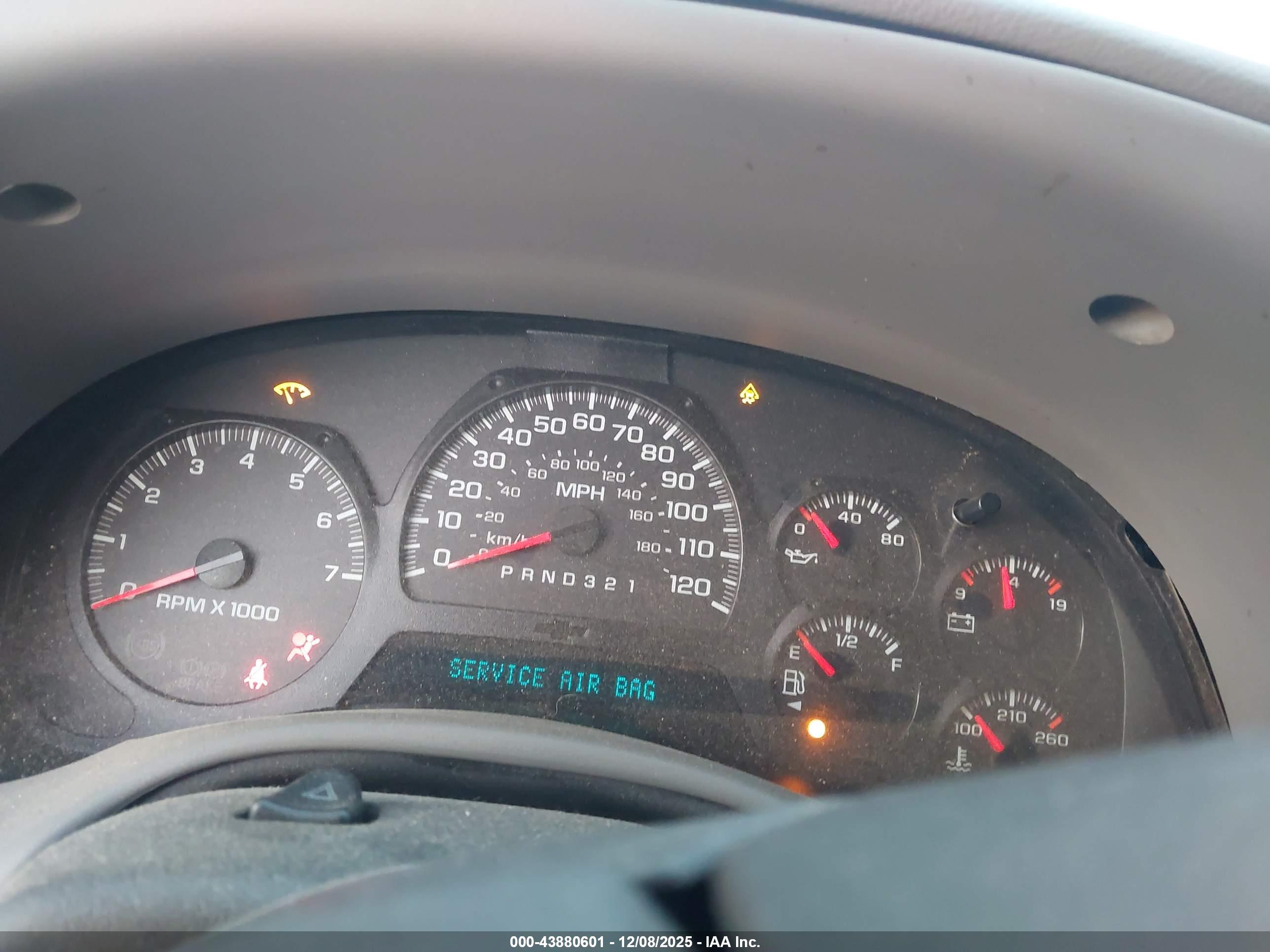 CHEVROLET TRAILBLAZER image 7