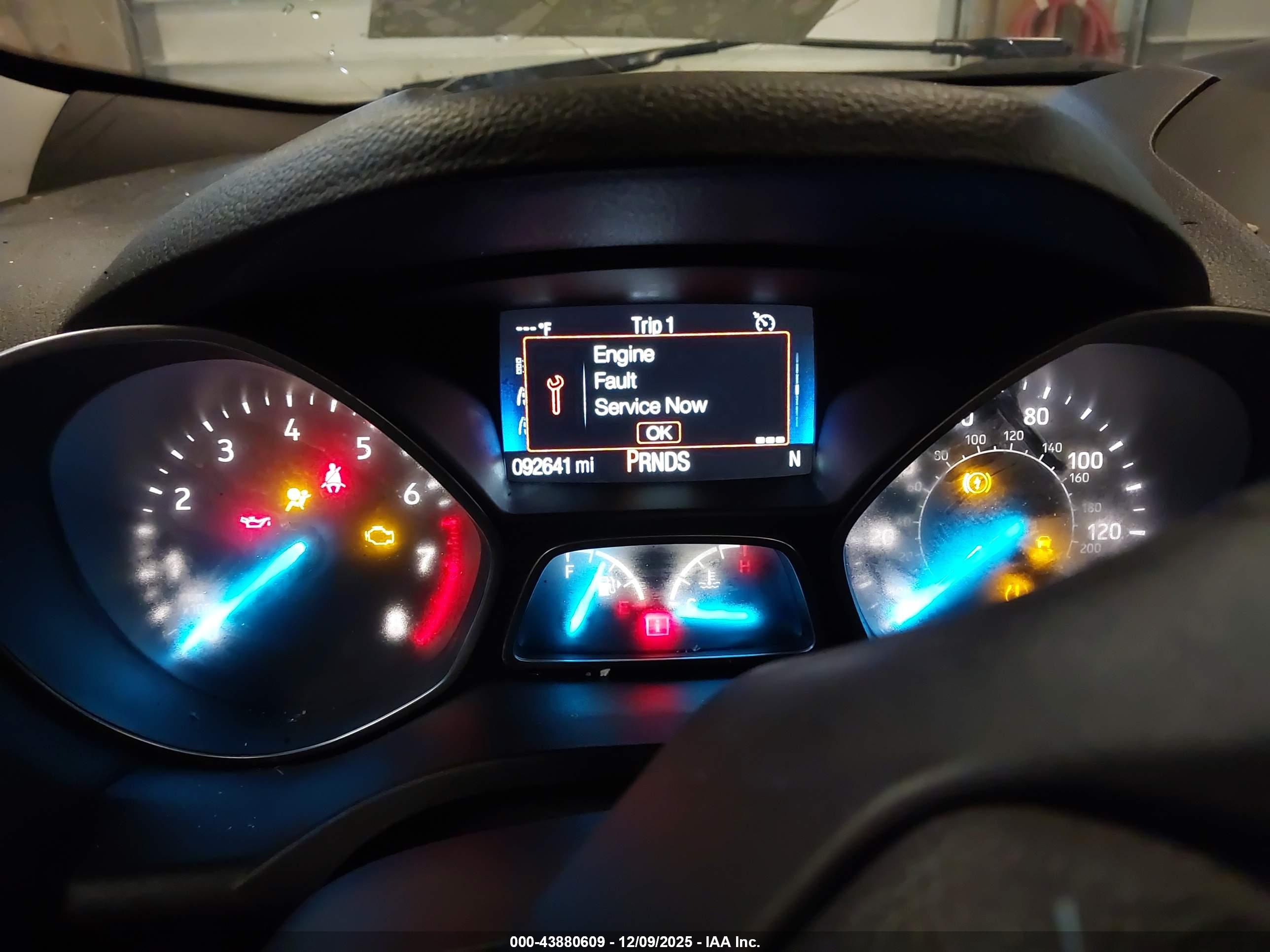 FORD ESCAPE image 7