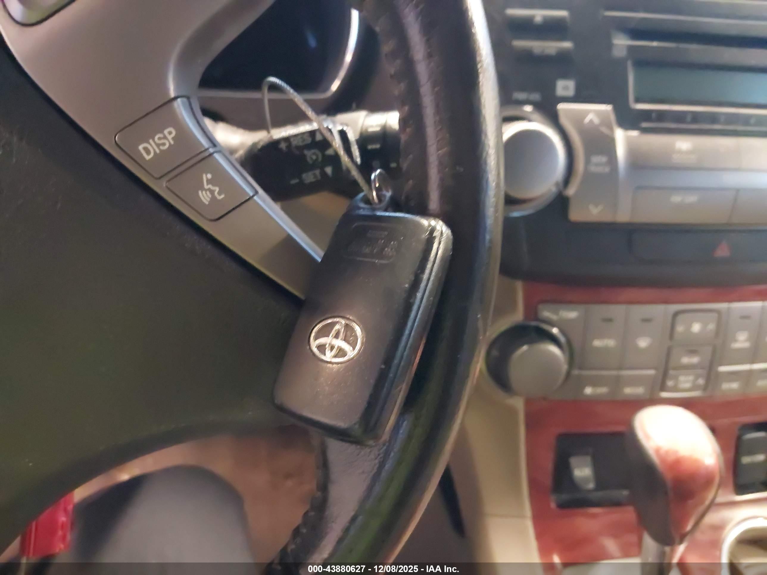 TOYOTA HIGHLANDER image 11
