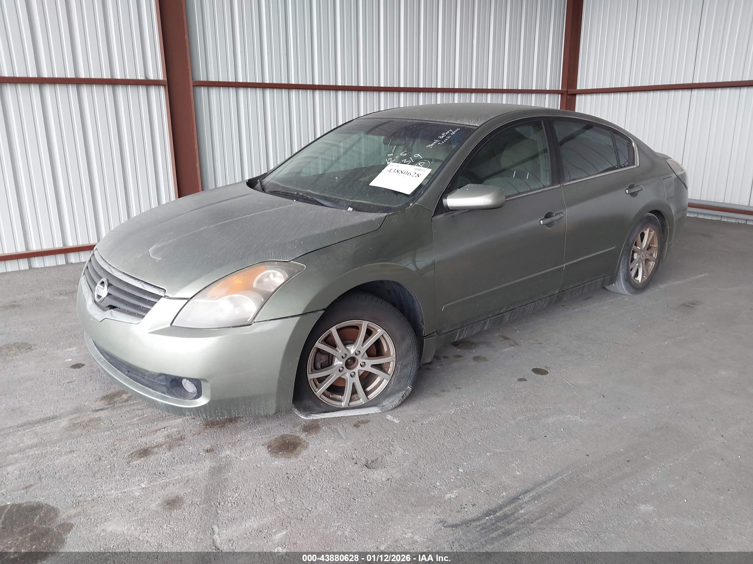 NISSAN ALTIMA image 2