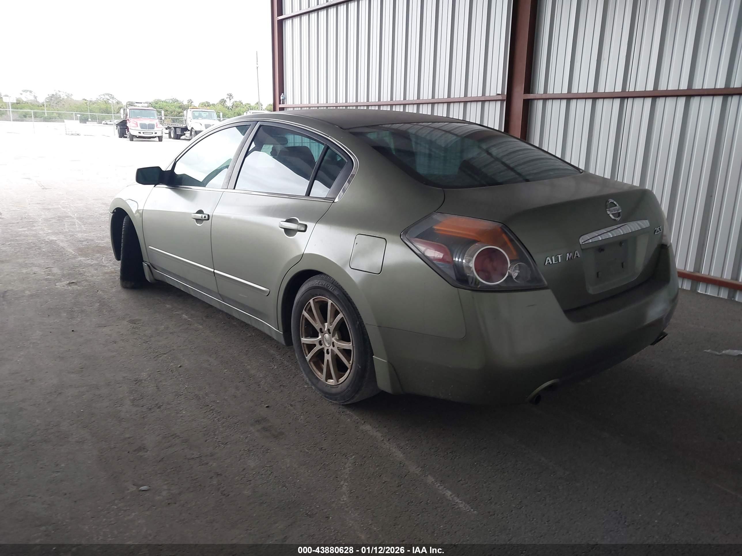 NISSAN ALTIMA image 3