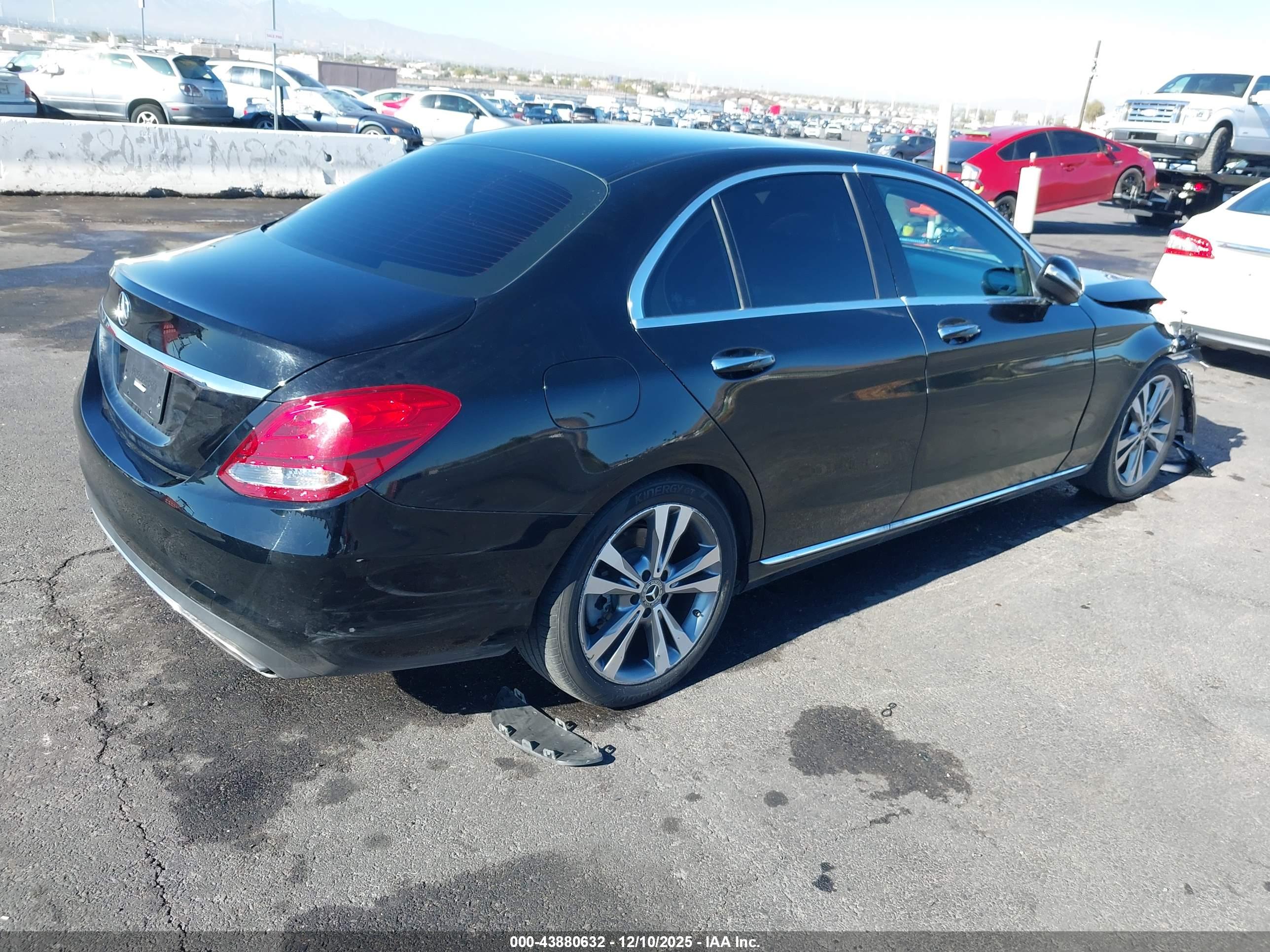 MERCEDES-BENZ C image 4