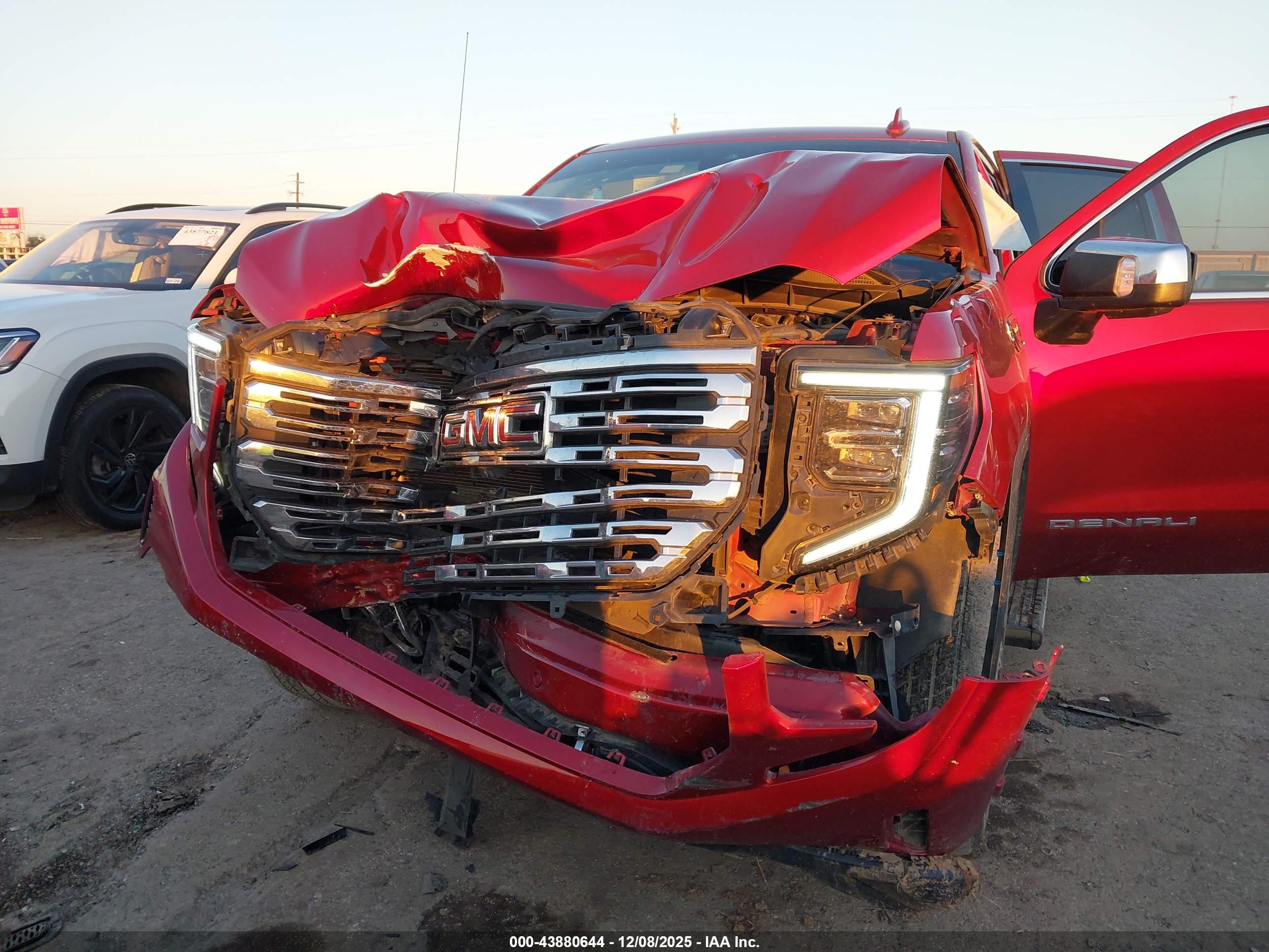 GMC SIERRA image 6