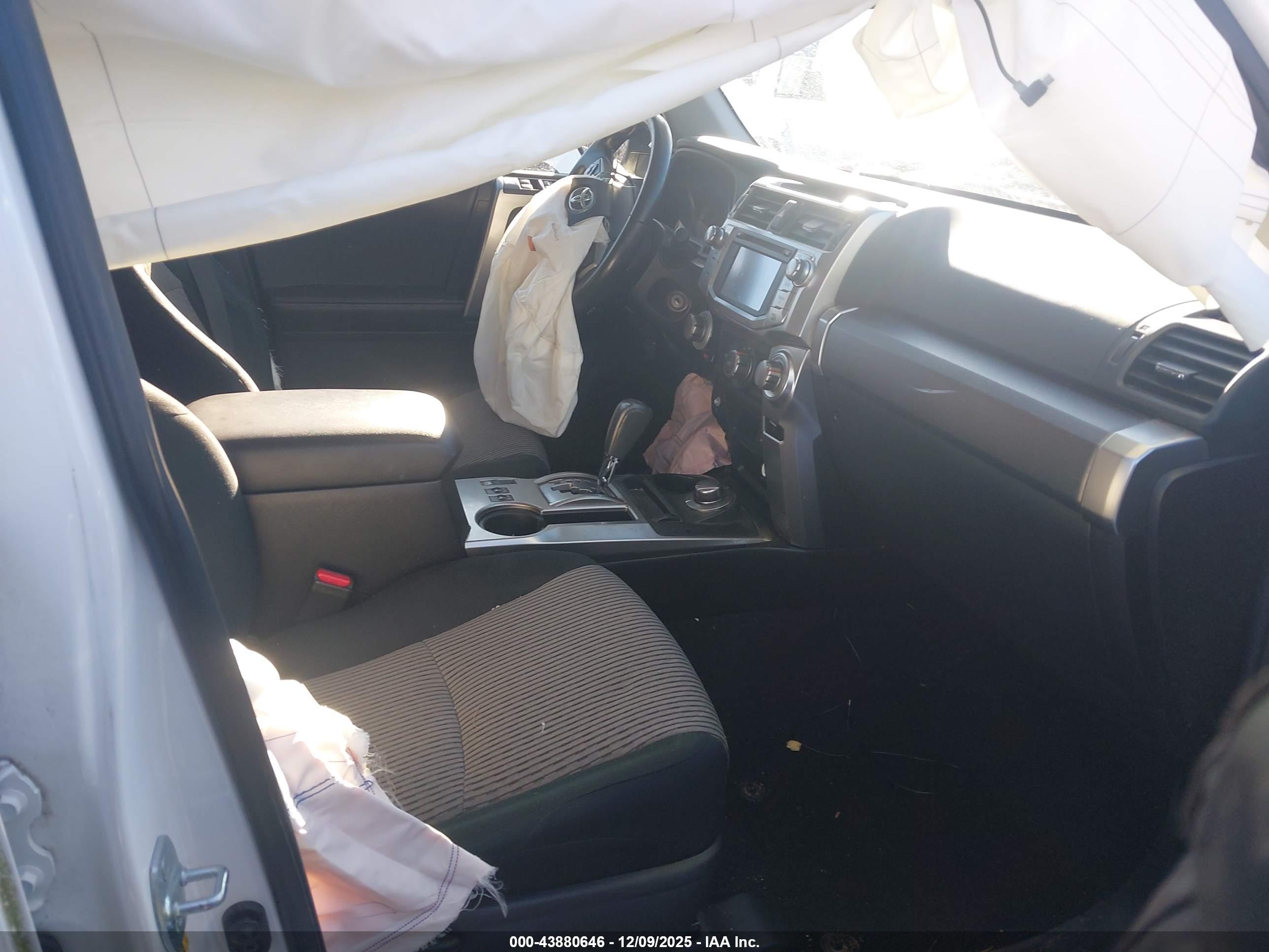 TOYOTA 4RUNNER image 5