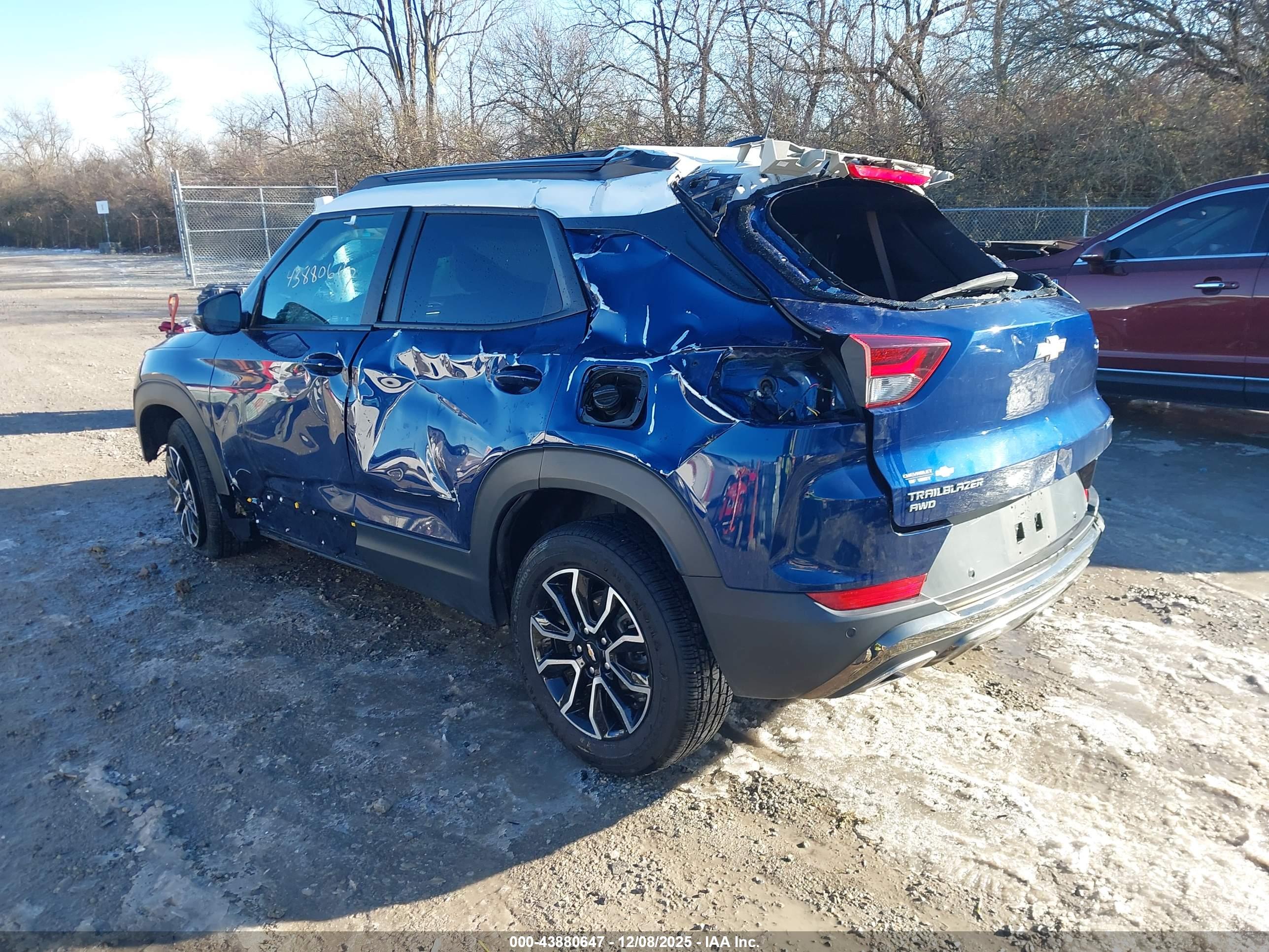 CHEVROLET TRAILBLAZER image 3