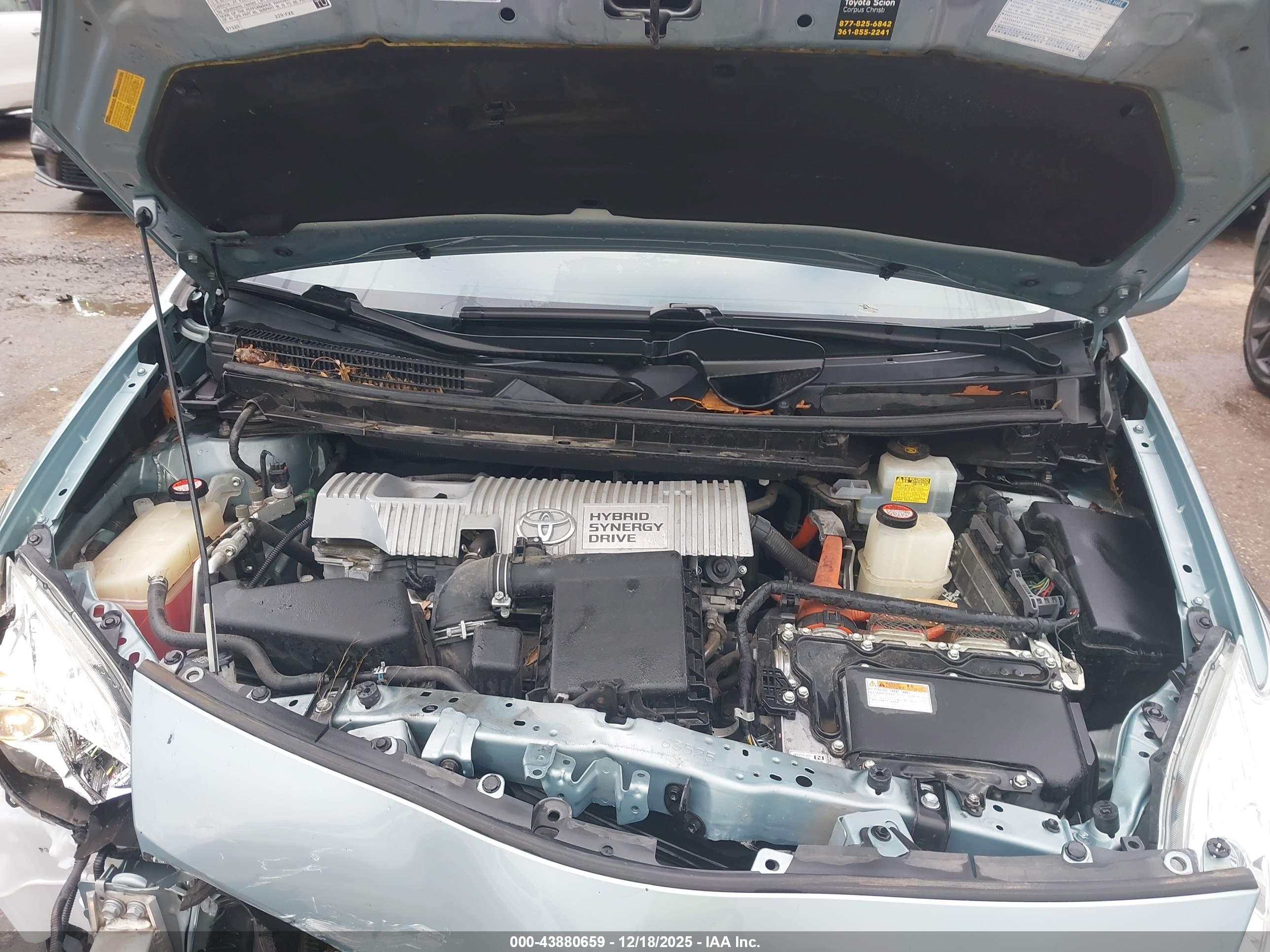 TOYOTA PRIUS image 10