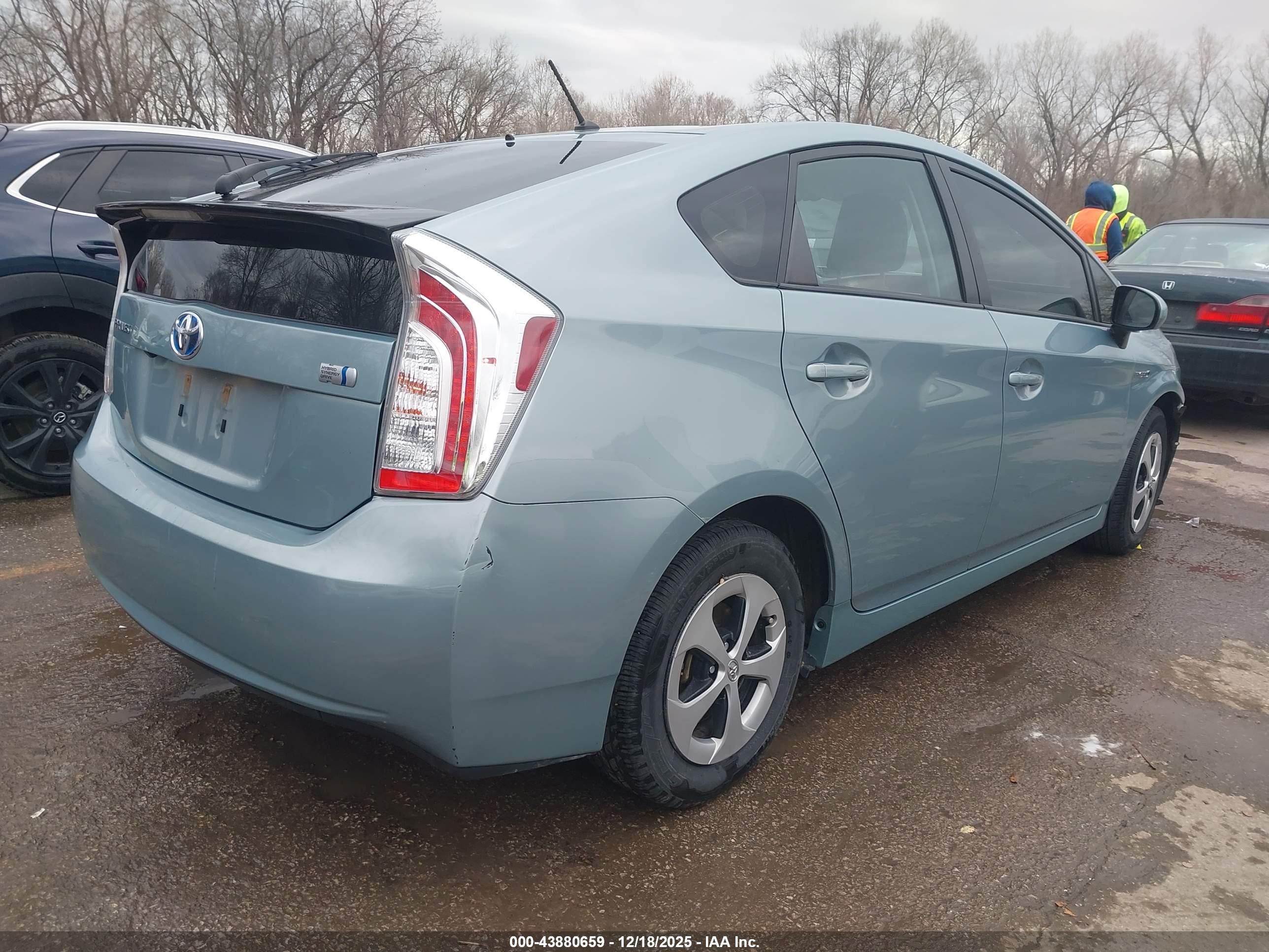 TOYOTA PRIUS image 4
