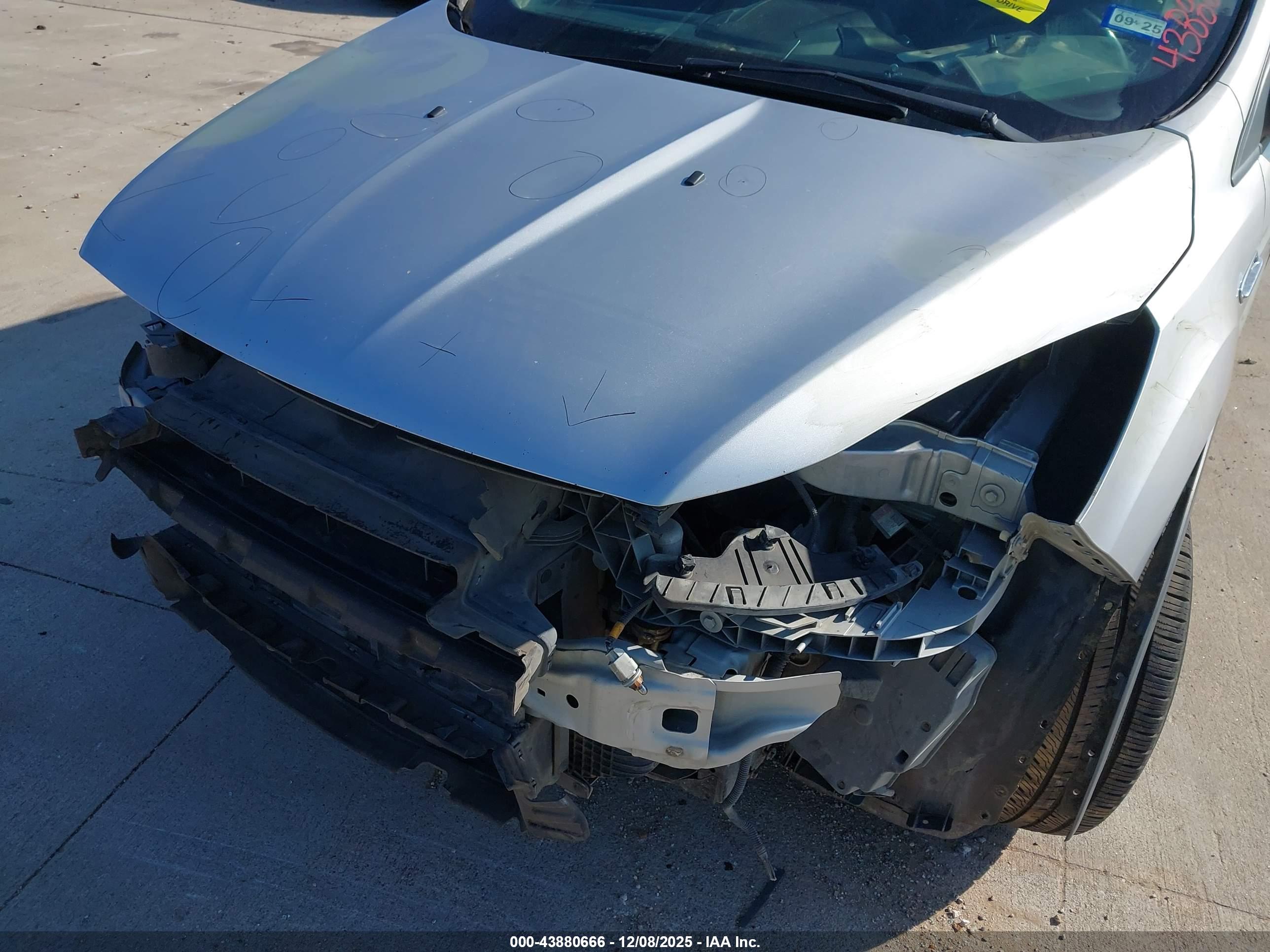 FORD ESCAPE image 6