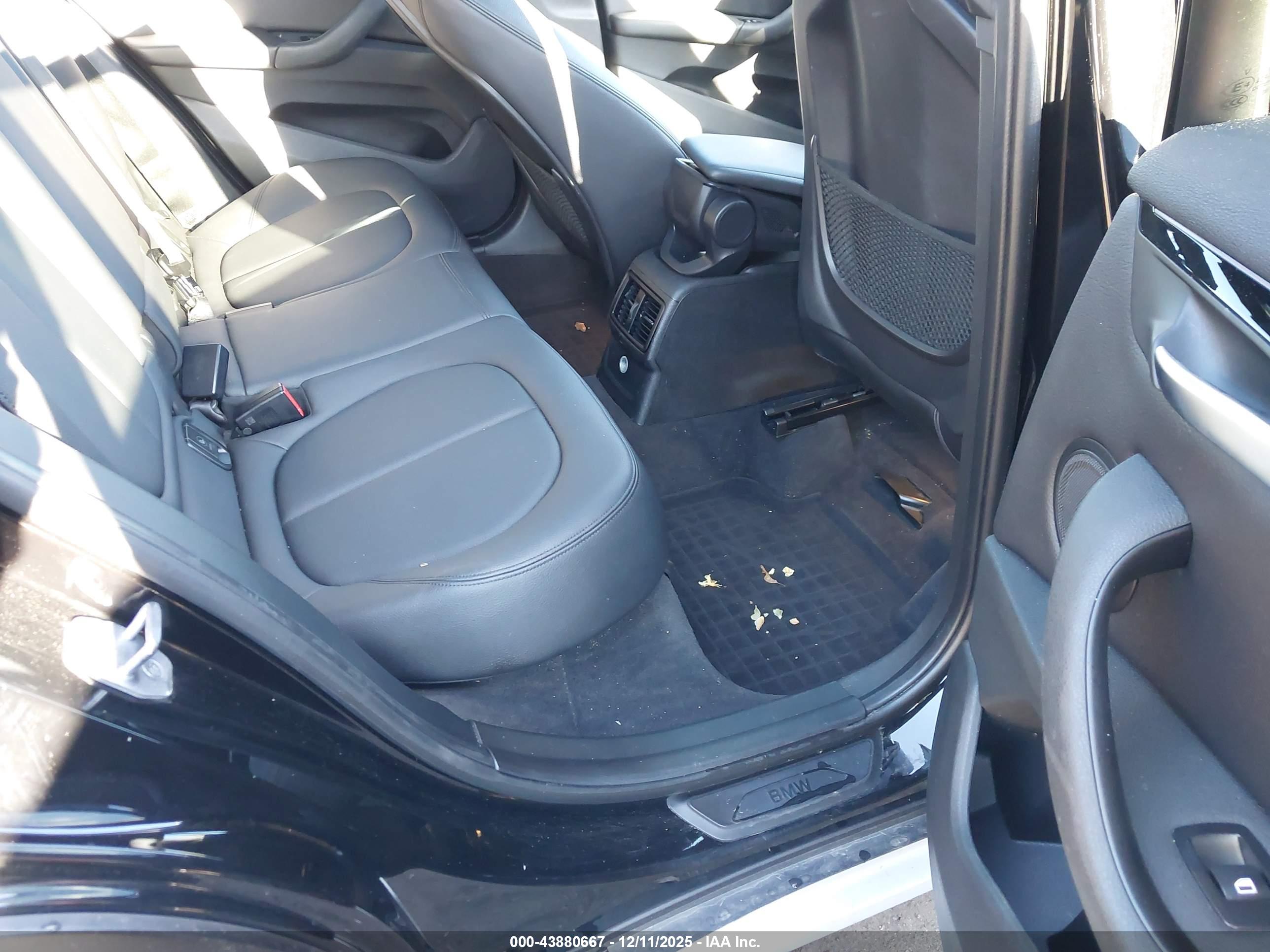 BMW X1 image 8