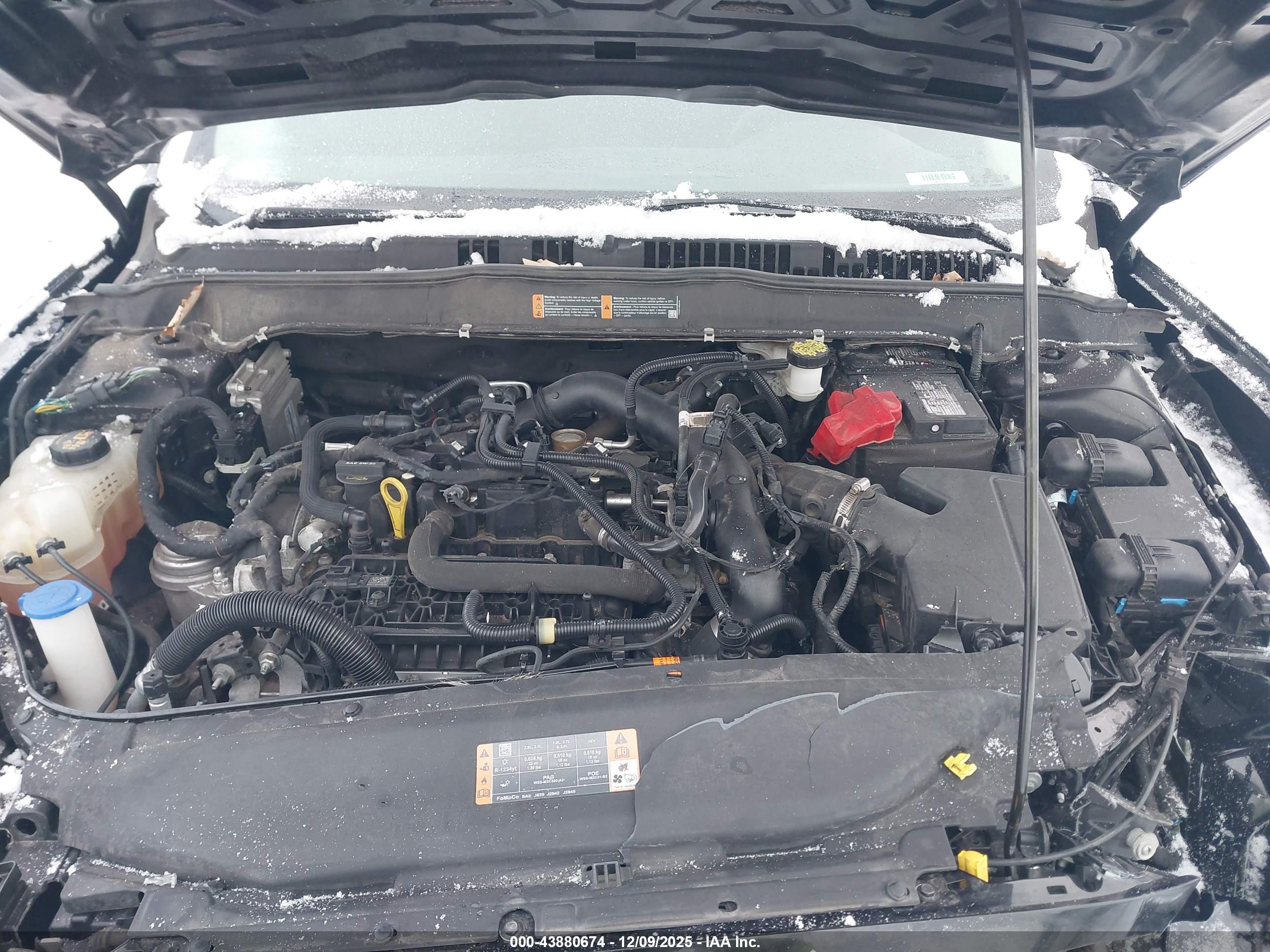 FORD FUSION image 10