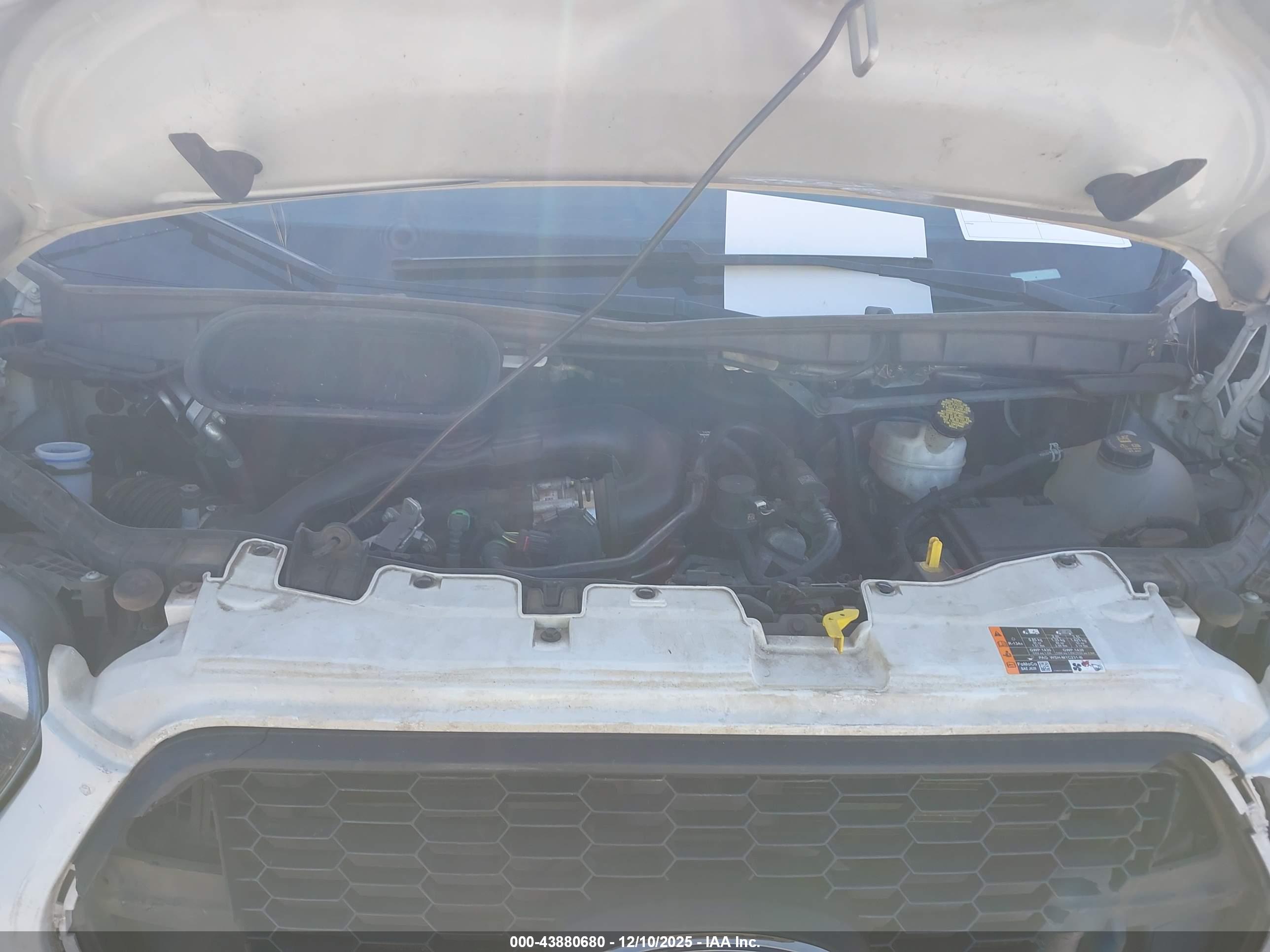 FORD TRANSIT-350 image 10