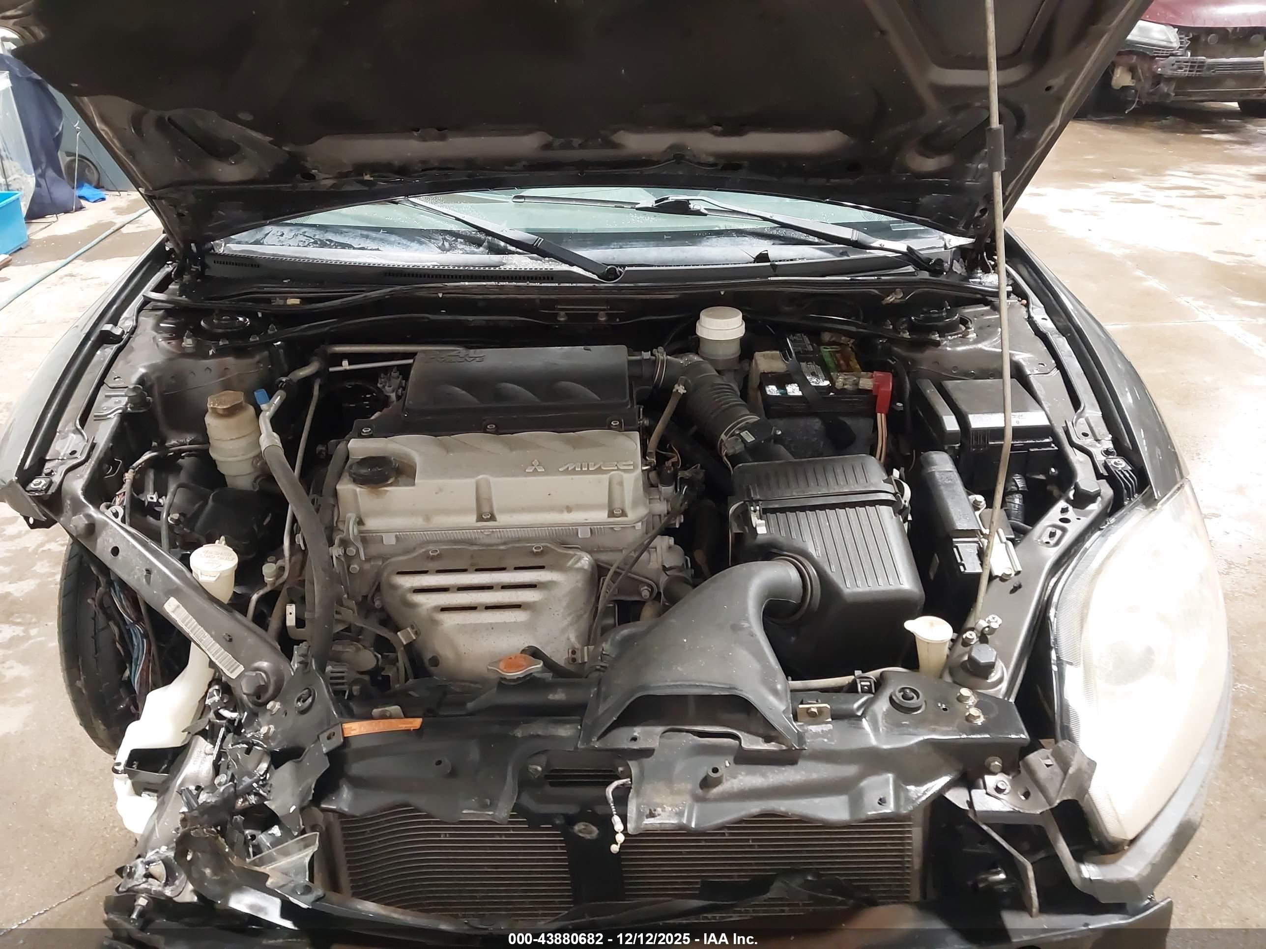 MITSUBISHI ECLIPSE image 10