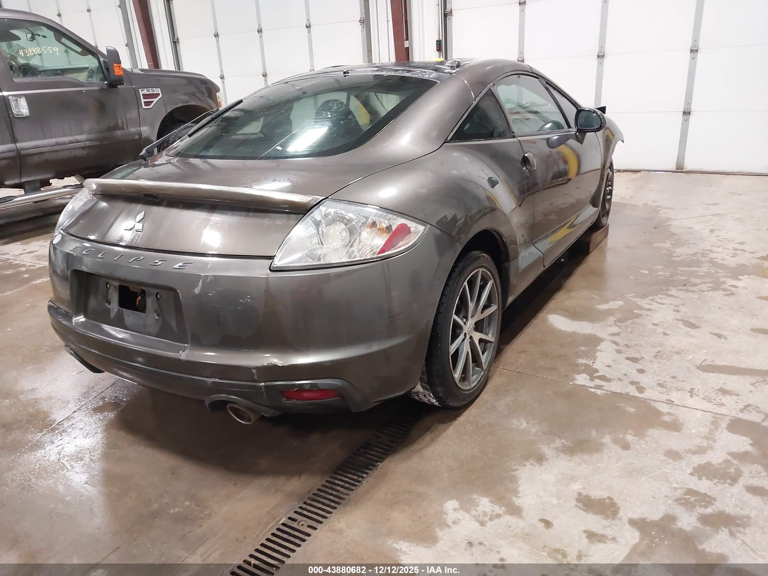 MITSUBISHI ECLIPSE image 4
