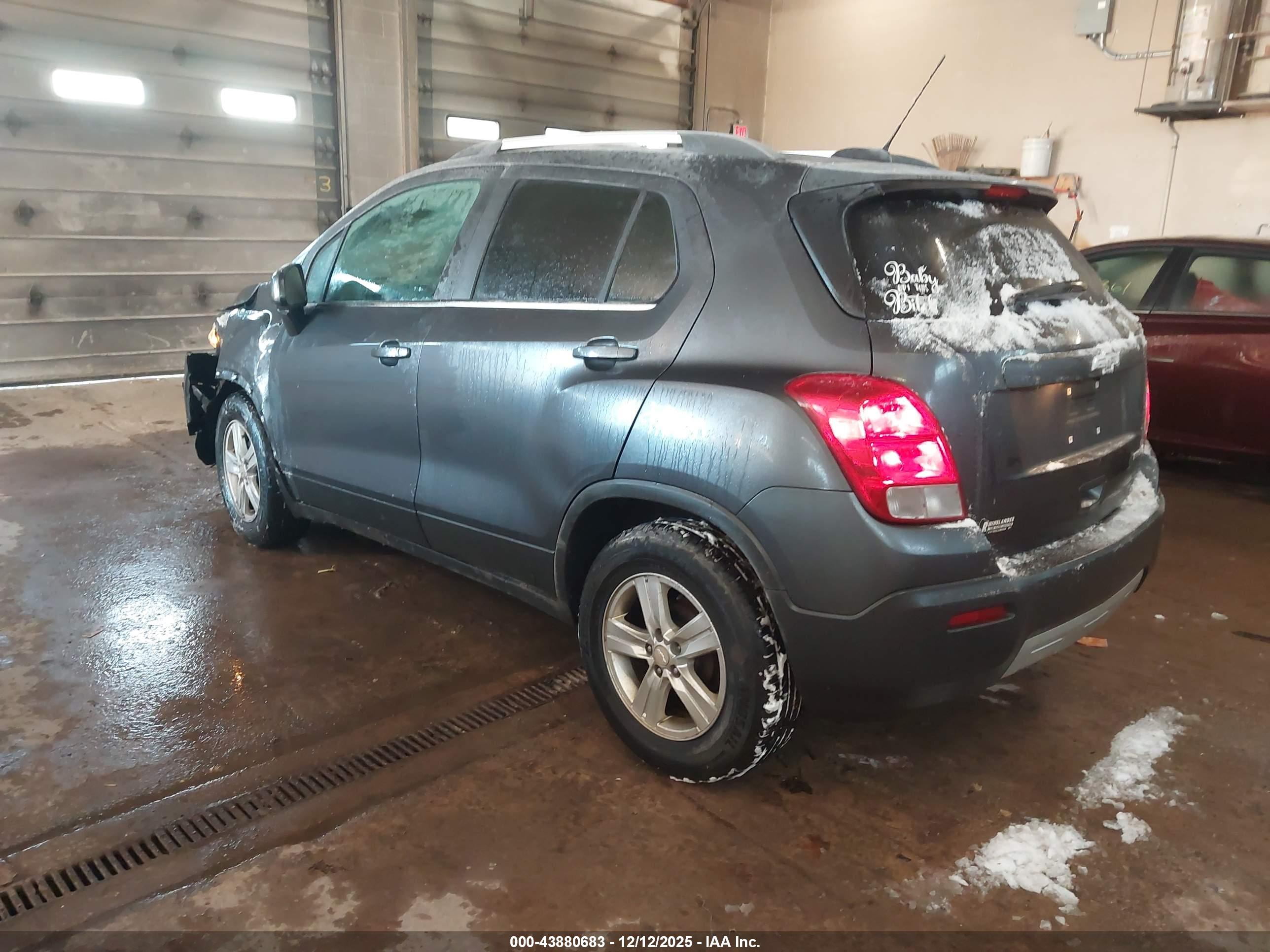 CHEVROLET TRAX image 3