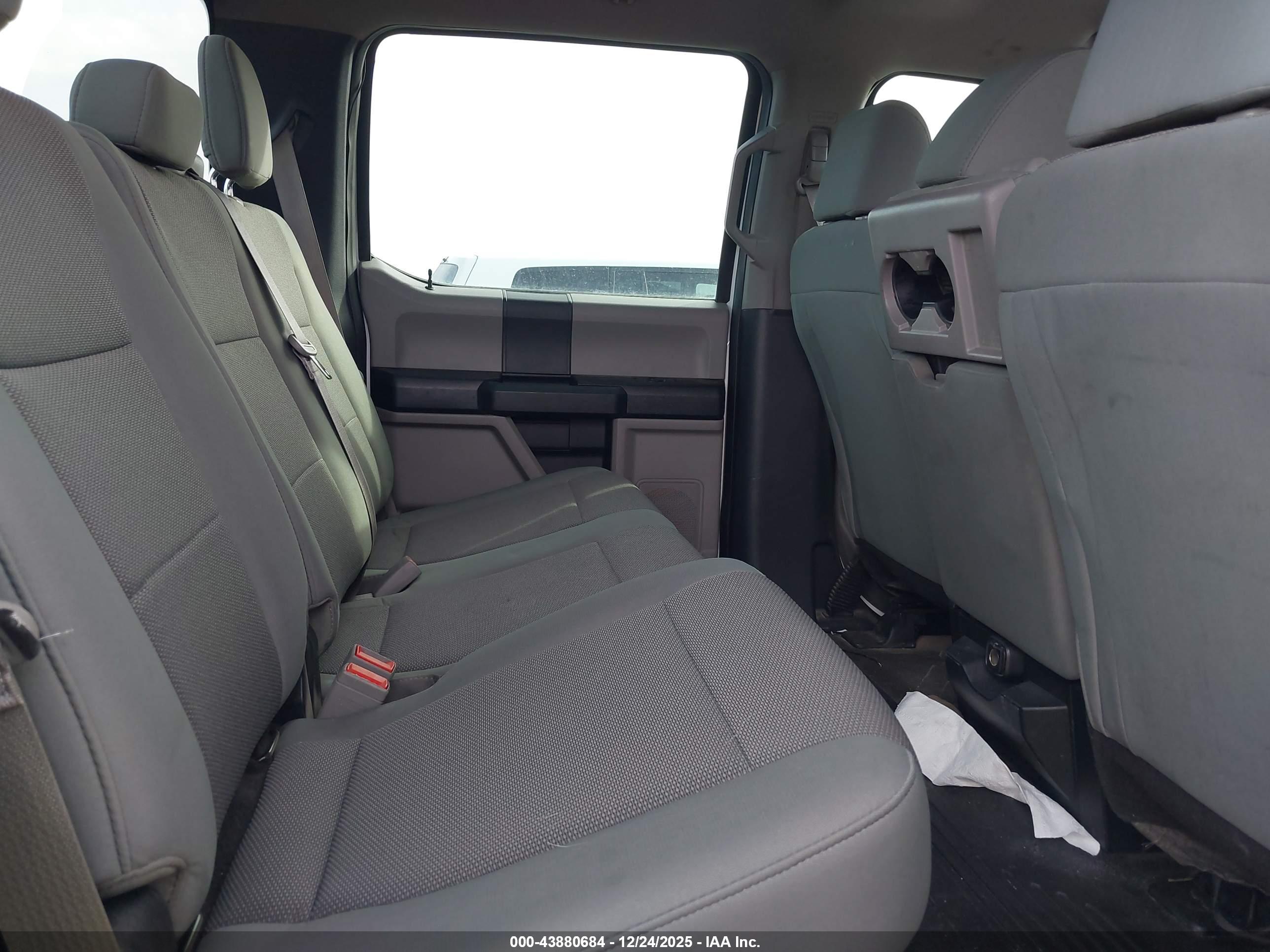 FORD F-250 image 8