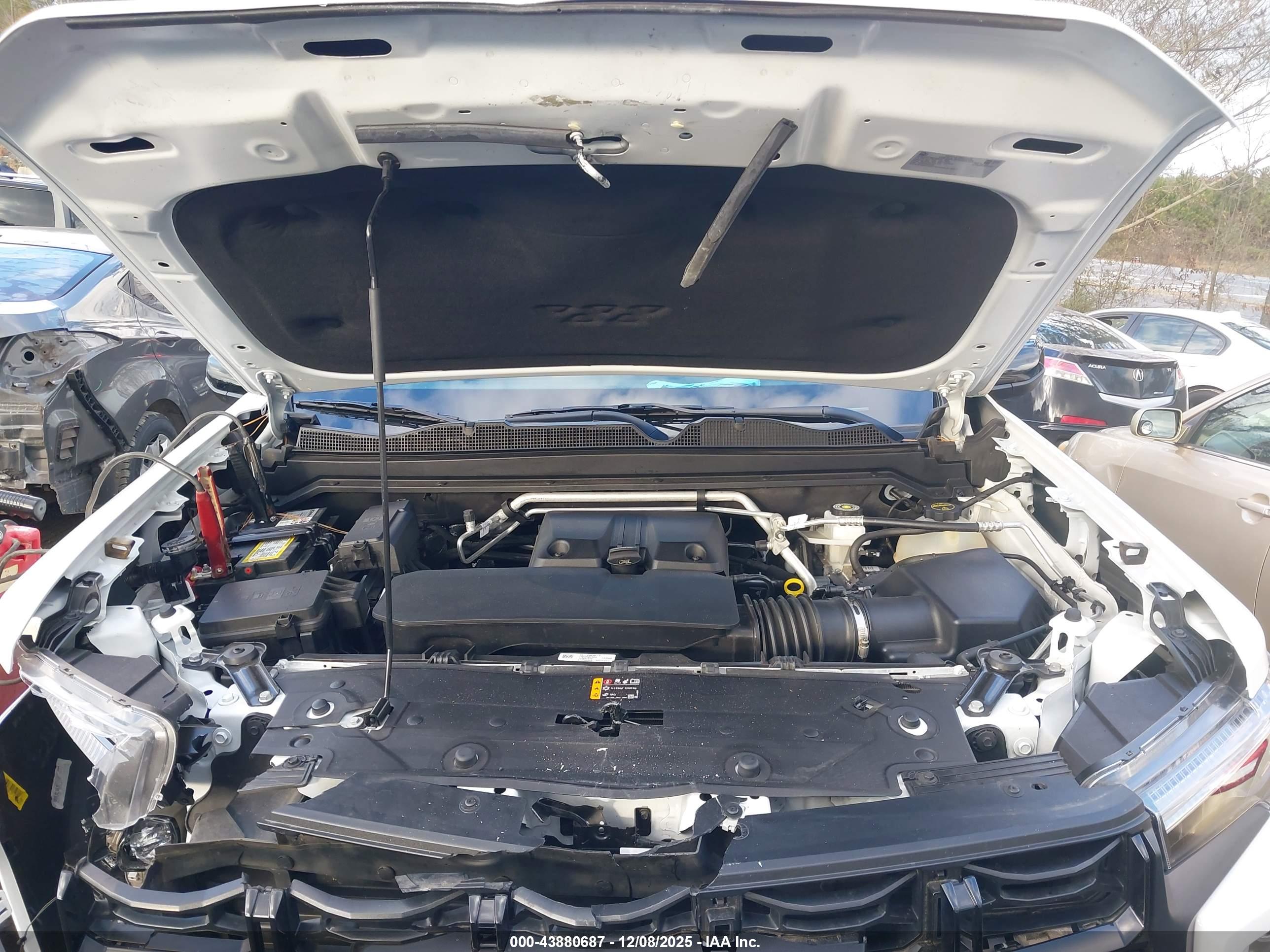 GMC CANYON image 10
