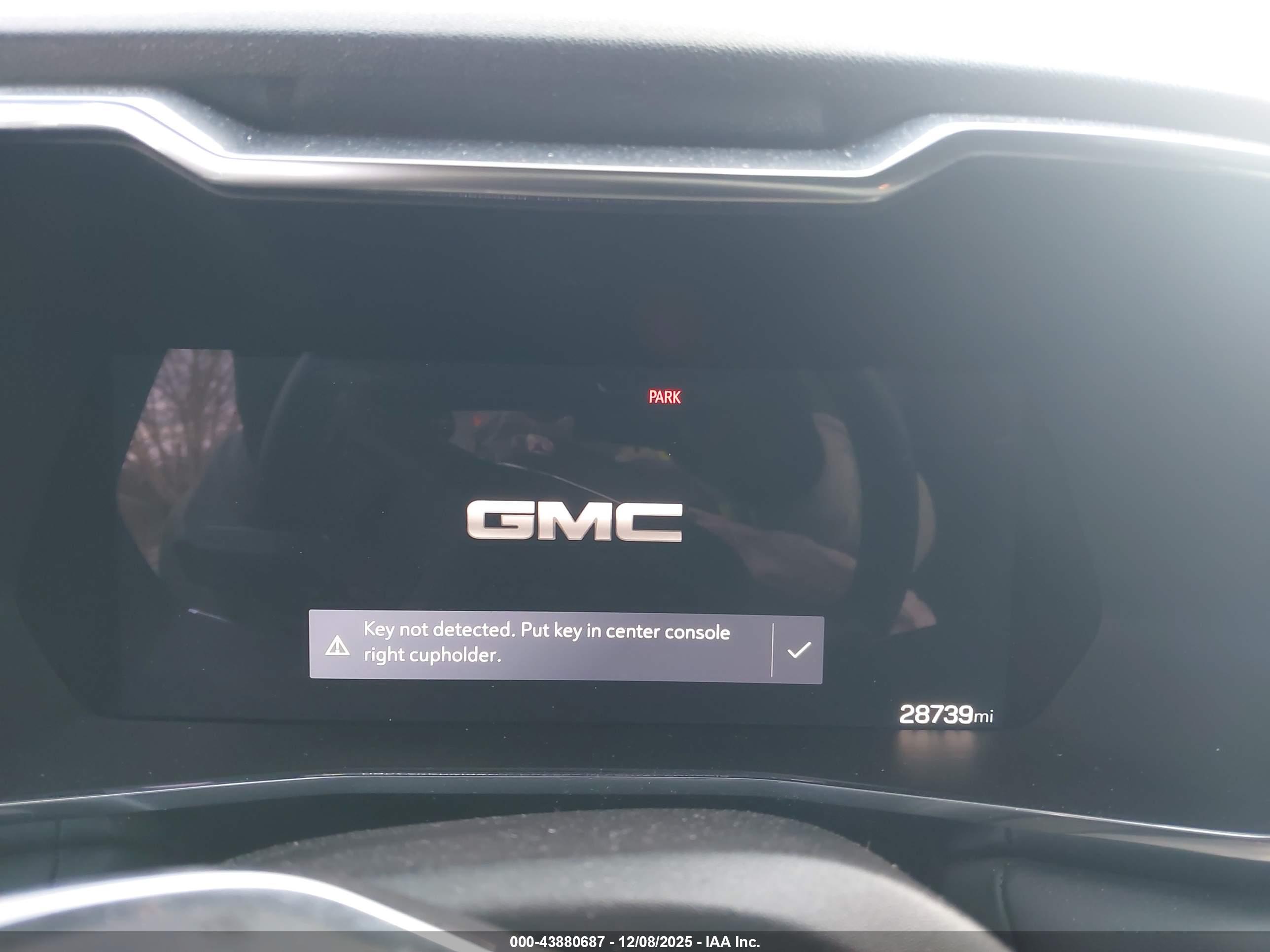 GMC CANYON image 7