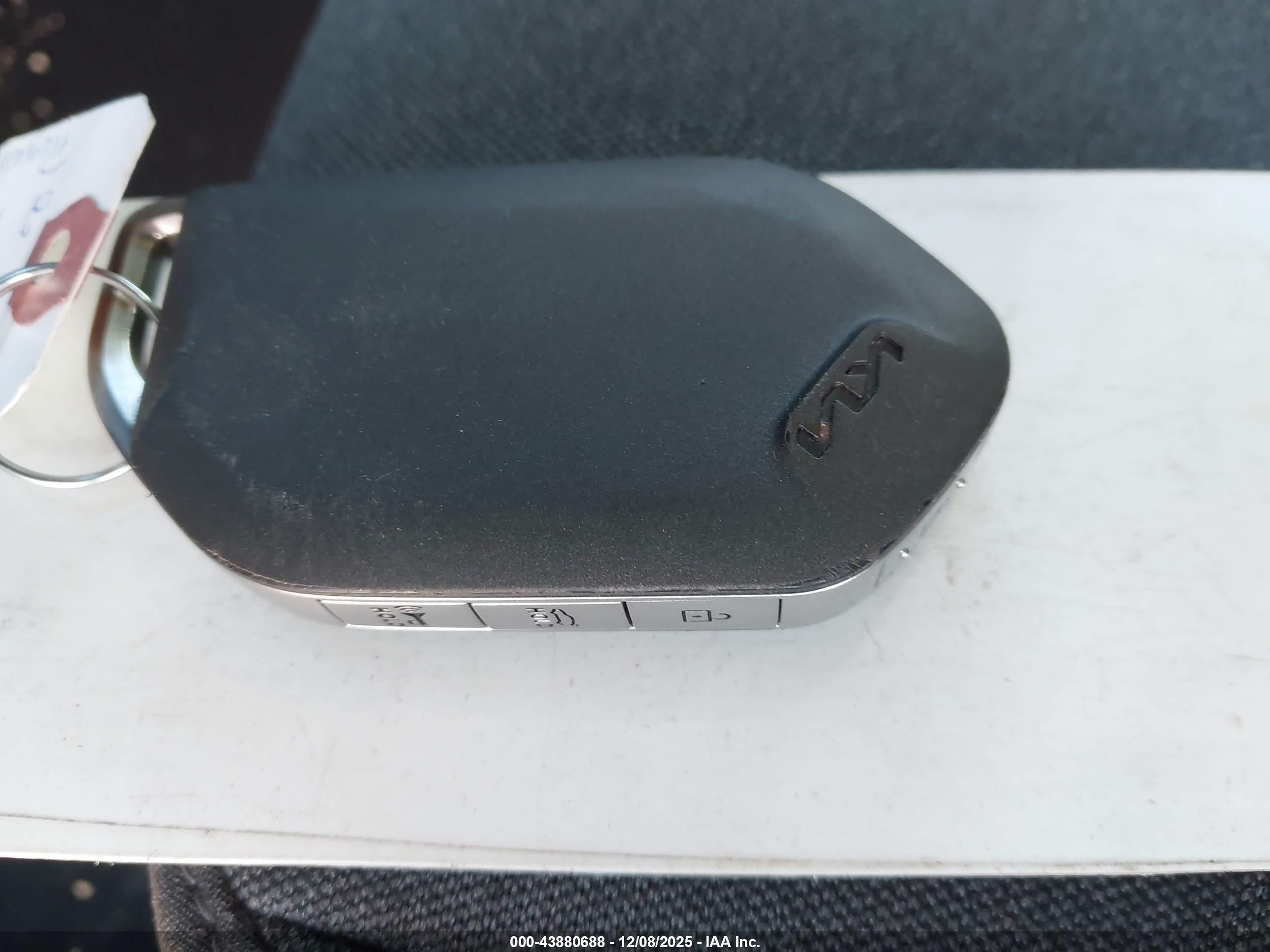 KIA K4 image 11