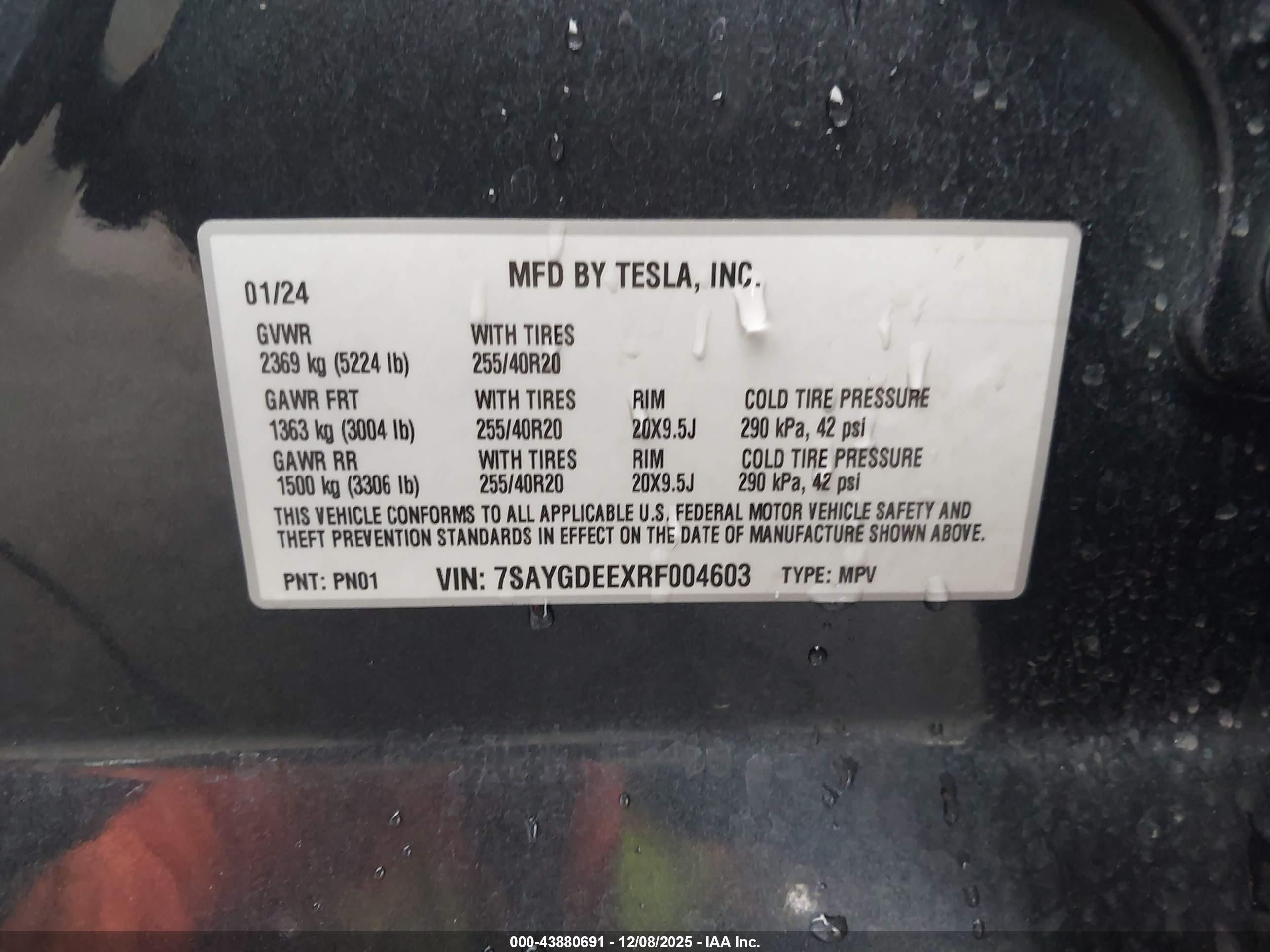 TESLA MODEL image 9