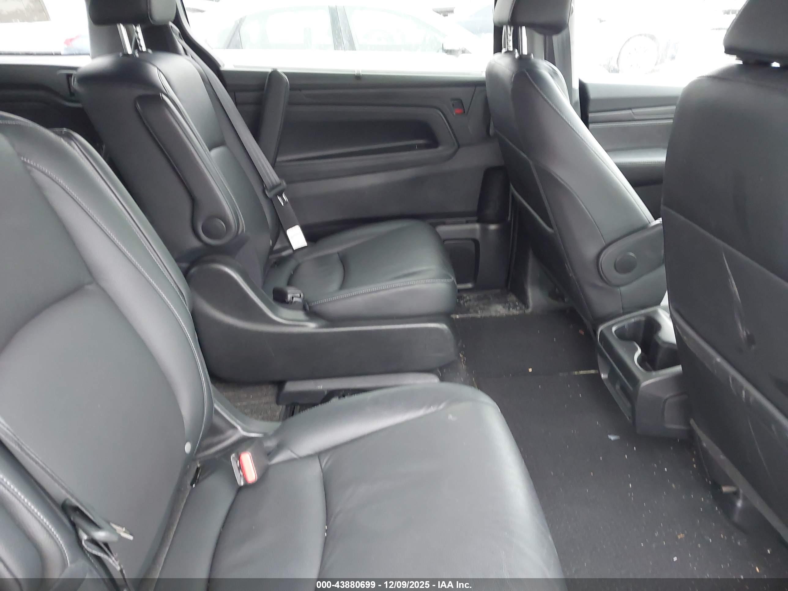 HONDA ODYSSEY image 8