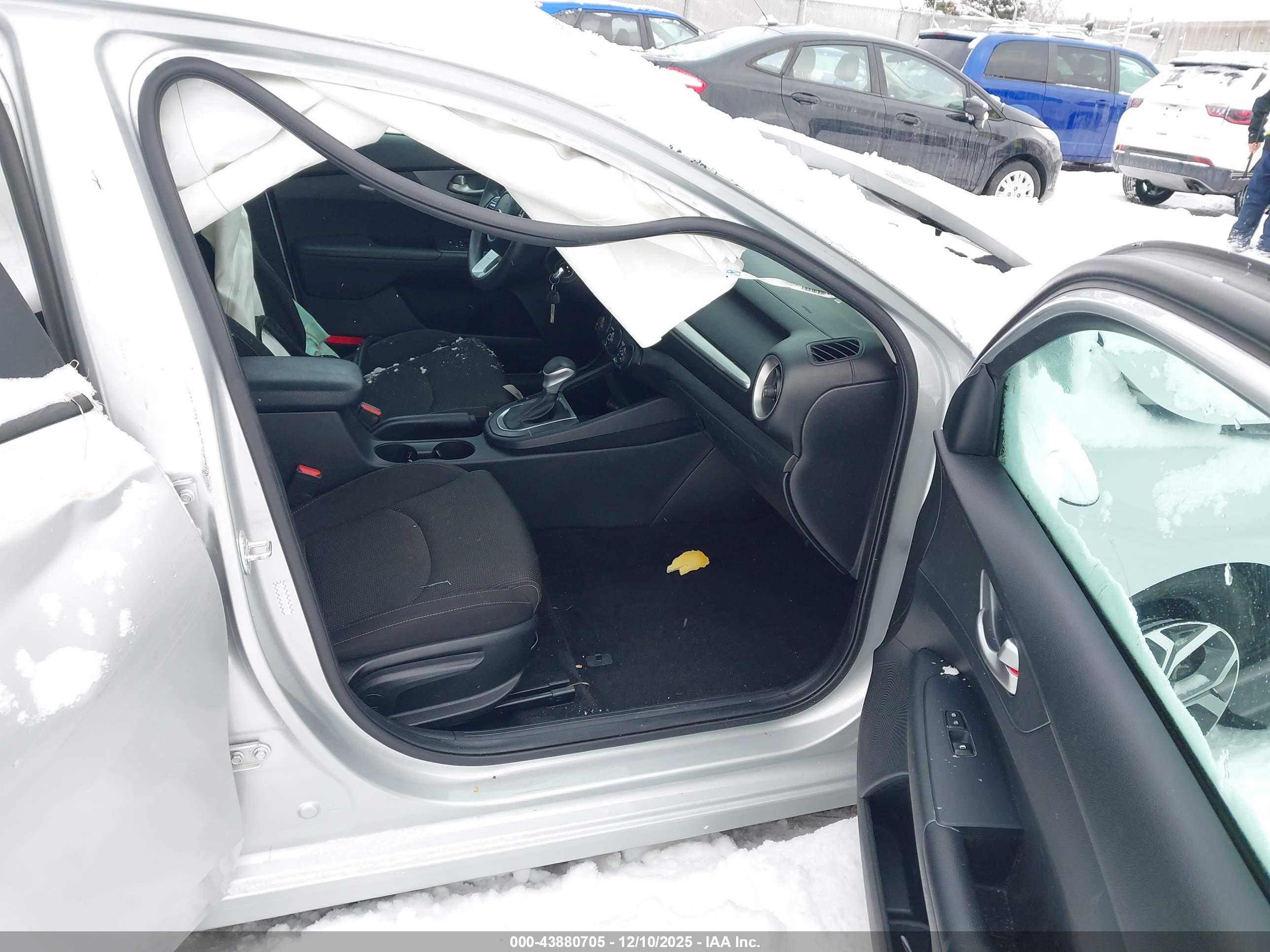 KIA FORTE image 5