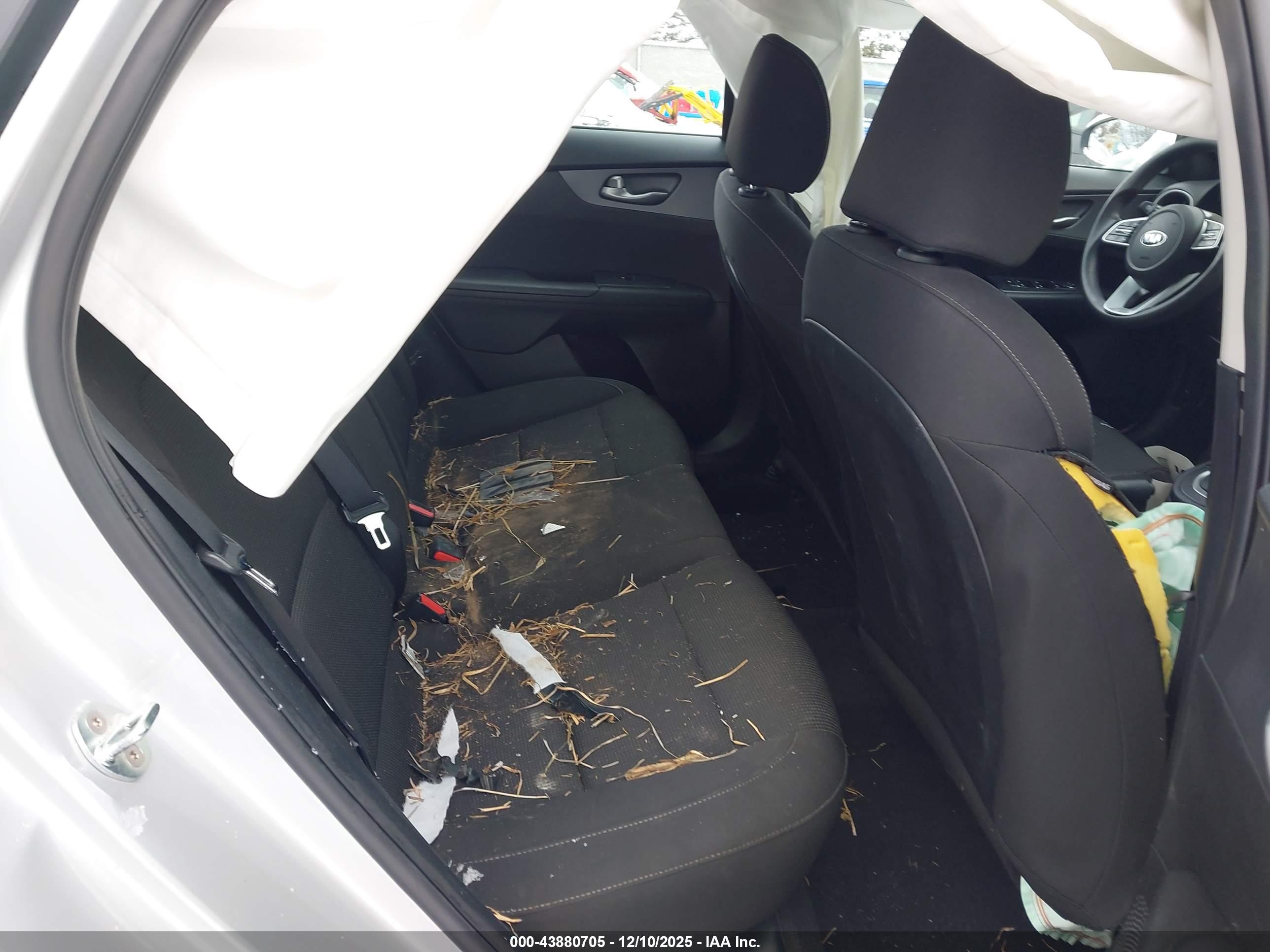 KIA FORTE image 8