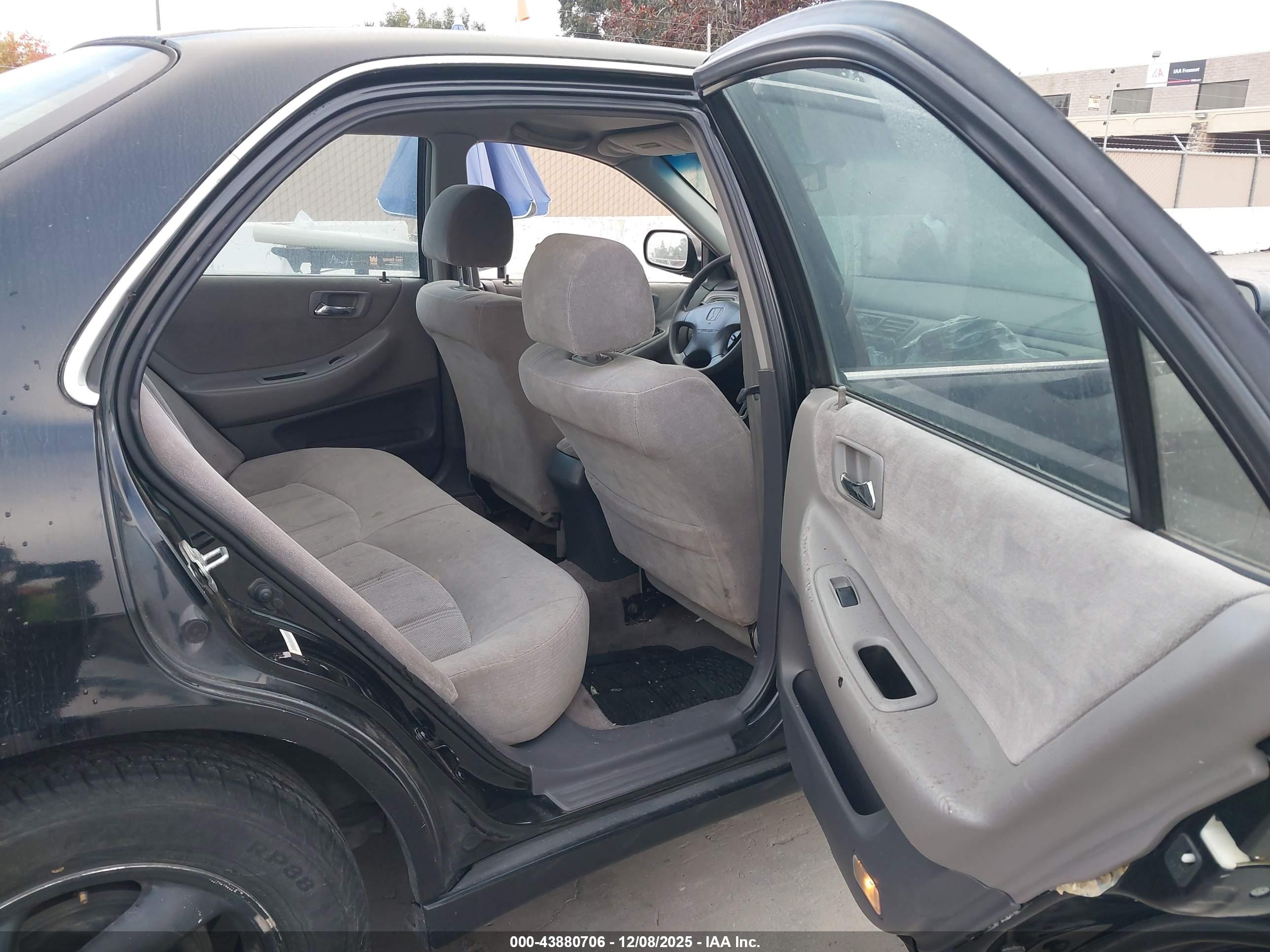 HONDA ACCORD image 8