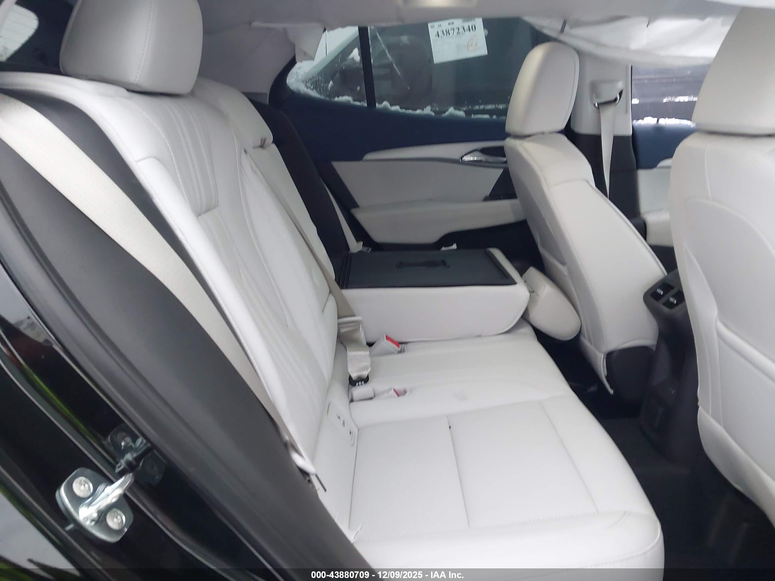 BUICK ENVISION image 8