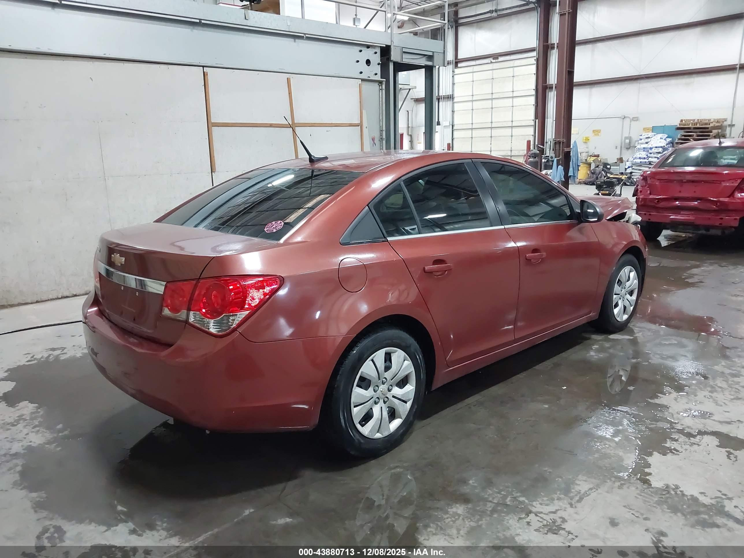 CHEVROLET CRUZE image 4