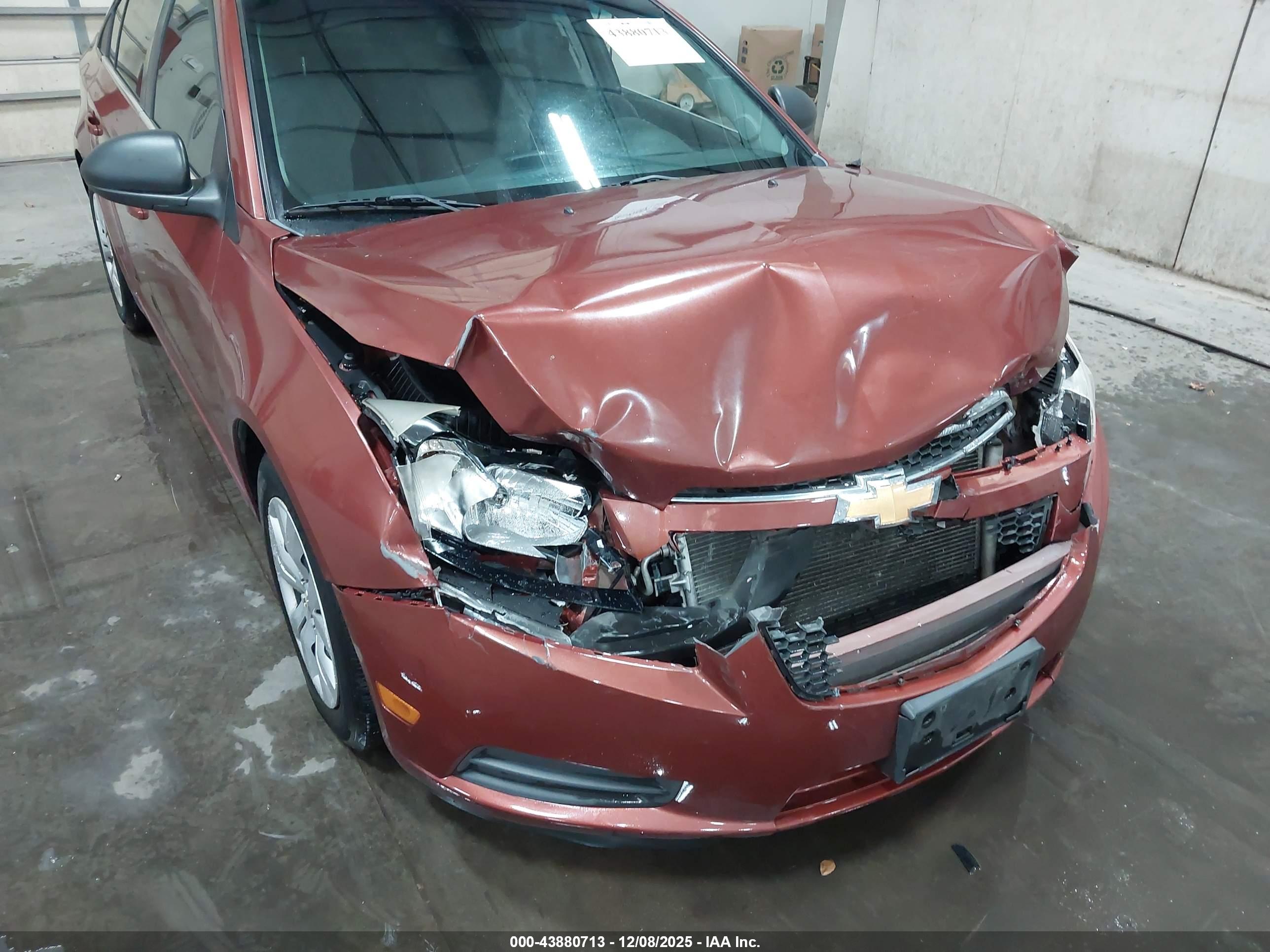 CHEVROLET CRUZE image 6