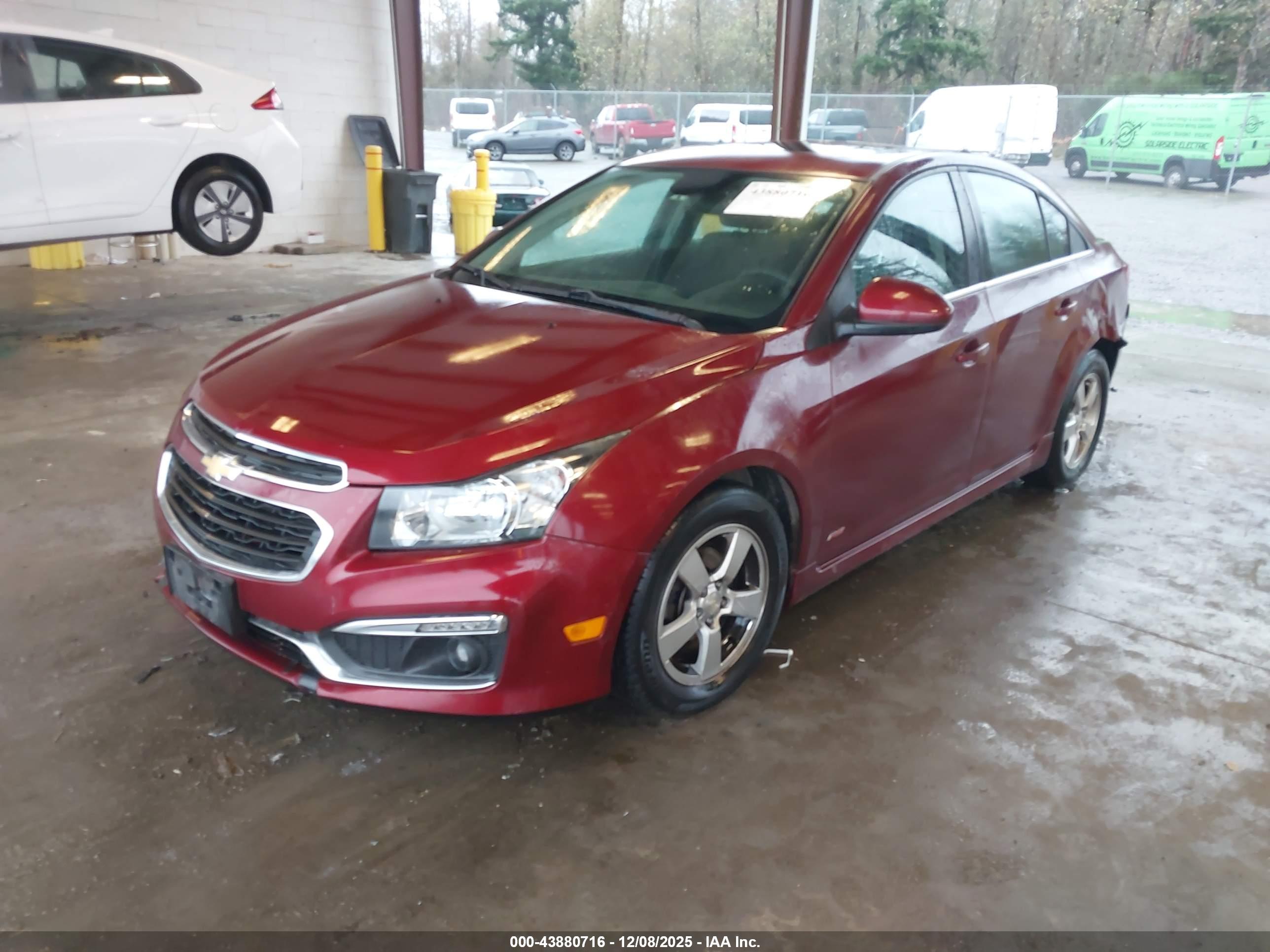 CHEVROLET CRUZE image 2