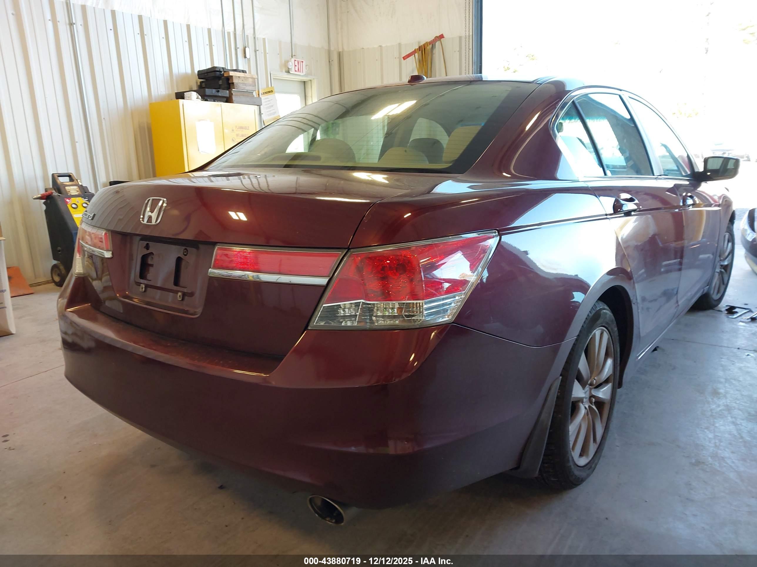 HONDA ACCORD image 4