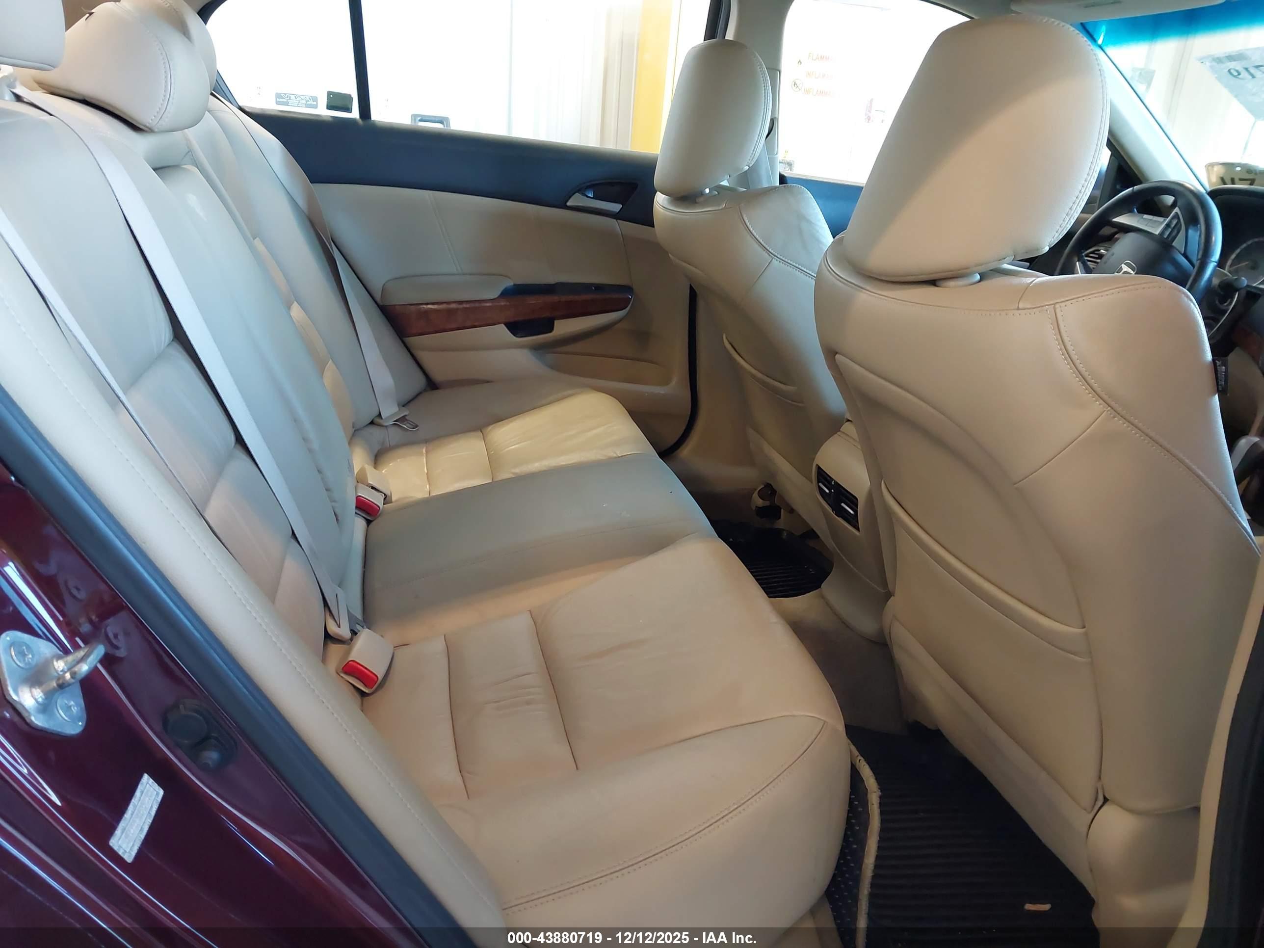 HONDA ACCORD image 8