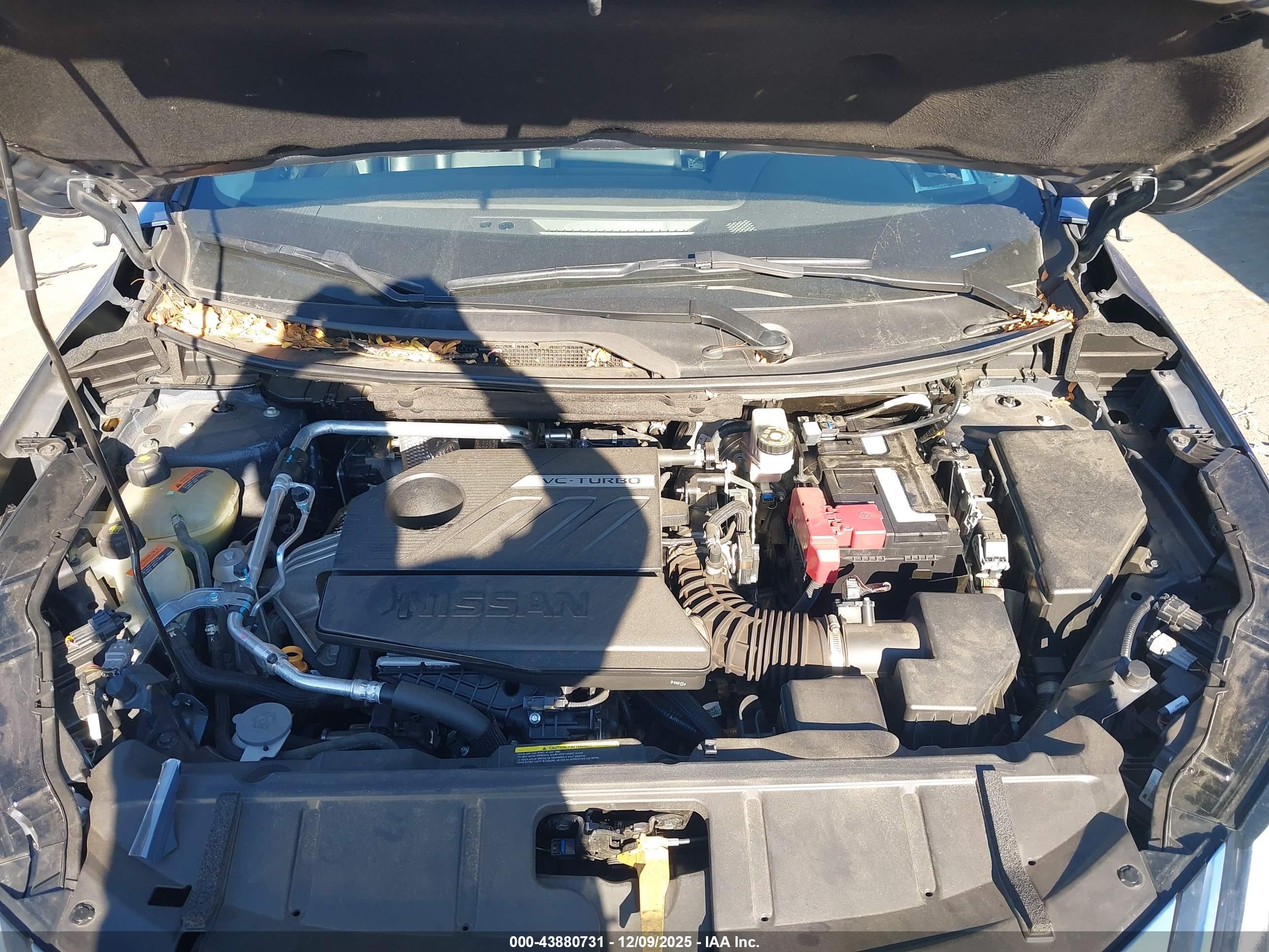 NISSAN ROGUE image 10