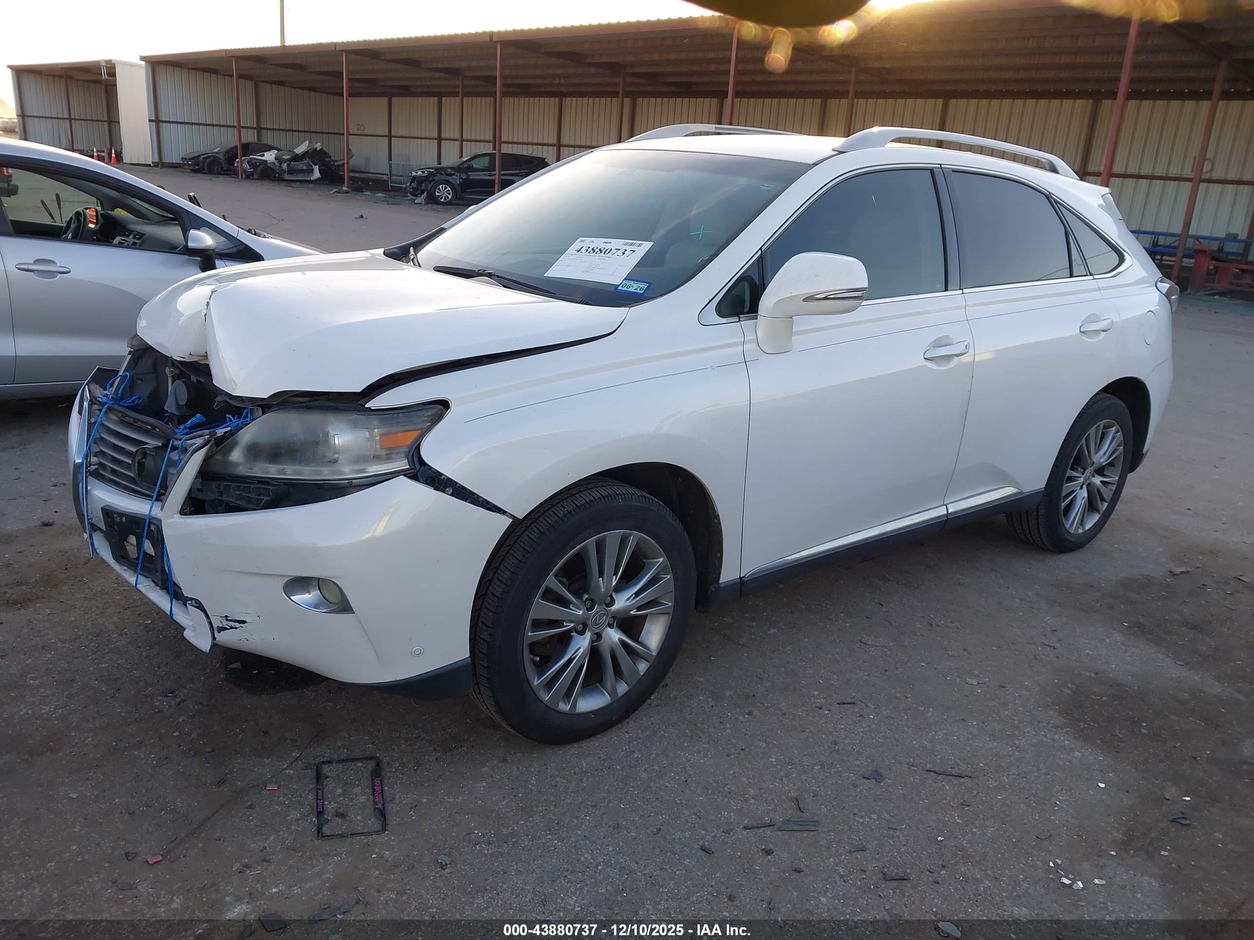 LEXUS RX image 2
