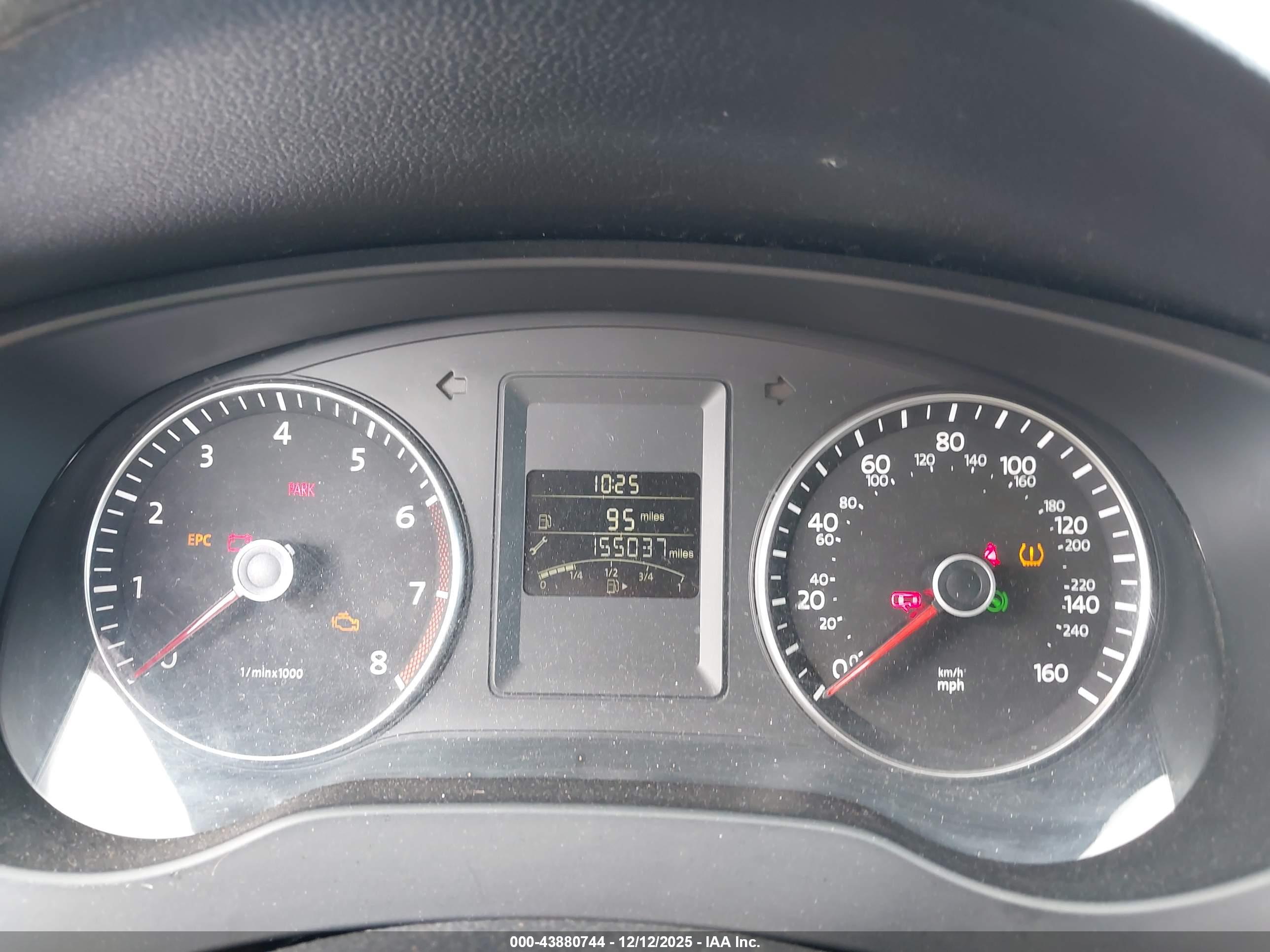 VOLKSWAGEN JETTA image 7