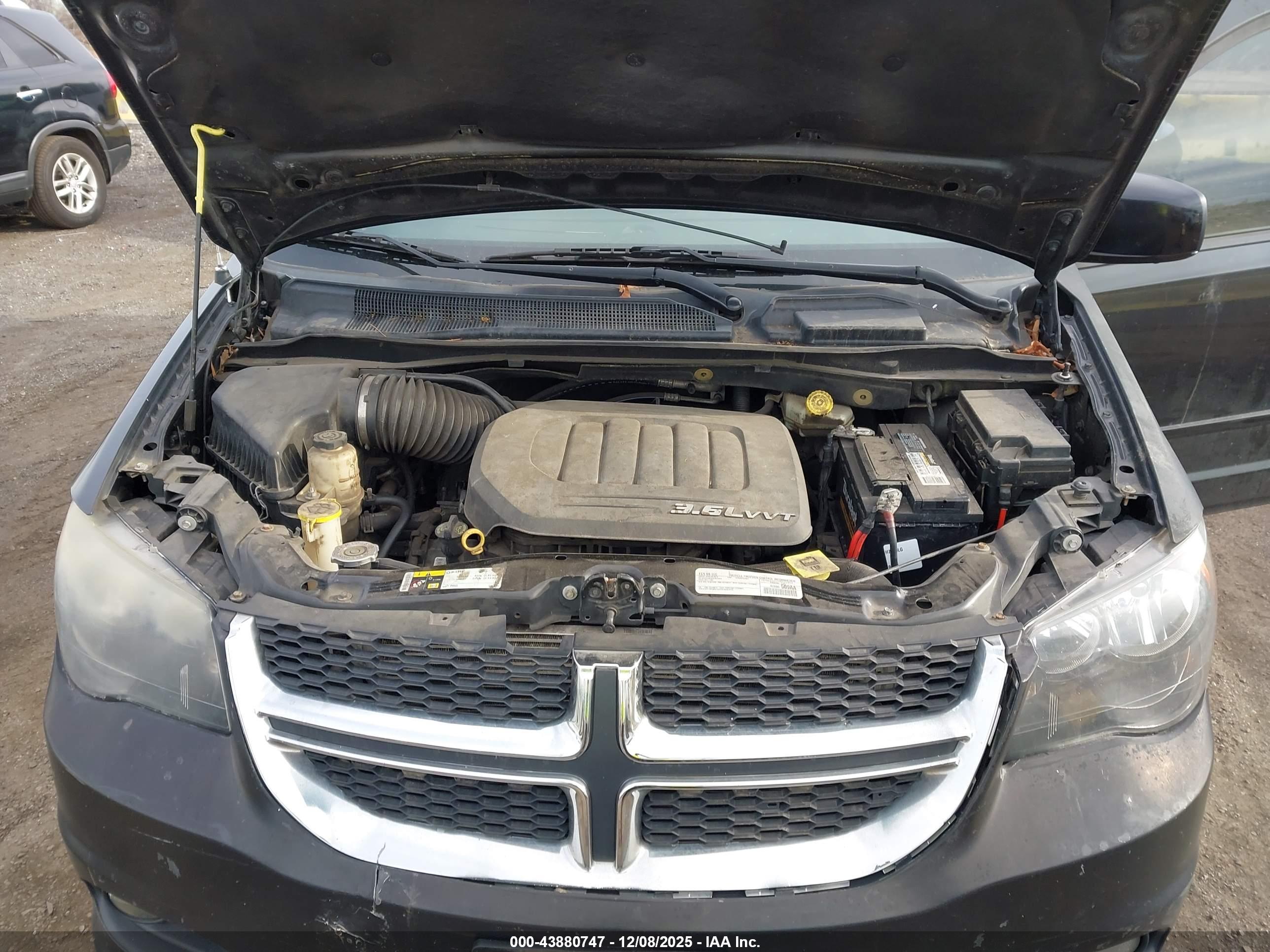 DODGE GRAND image 10